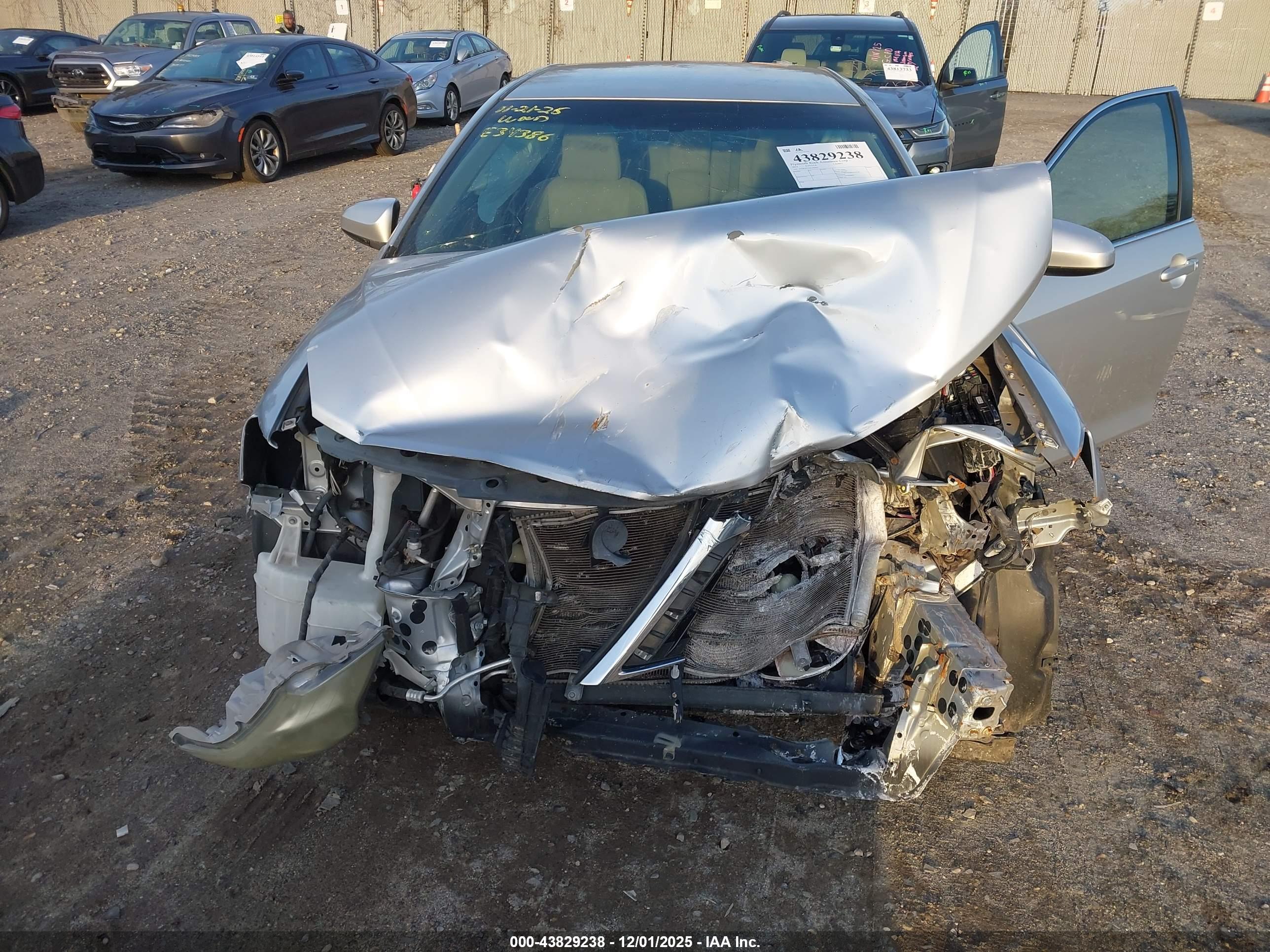 TOYOTA CAMRY image 6