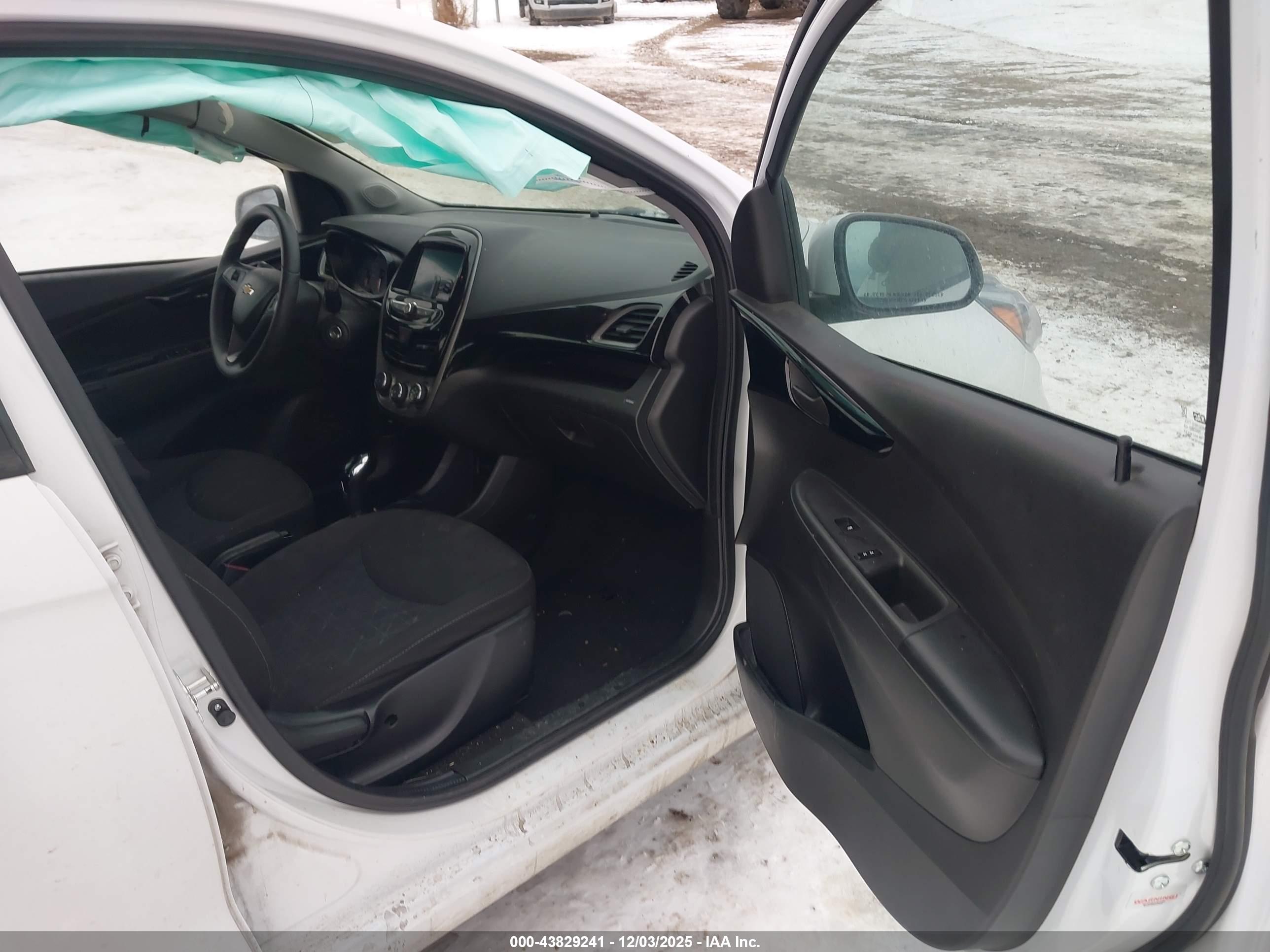 CHEVROLET SPARK image 5