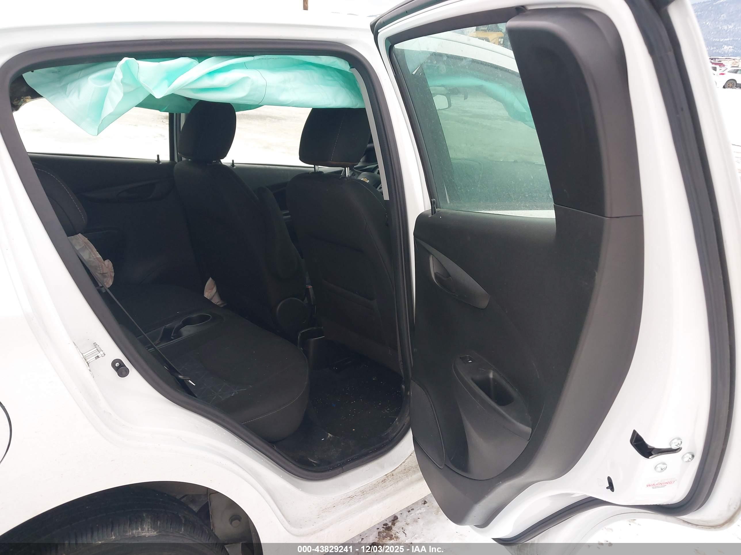 CHEVROLET SPARK image 8
