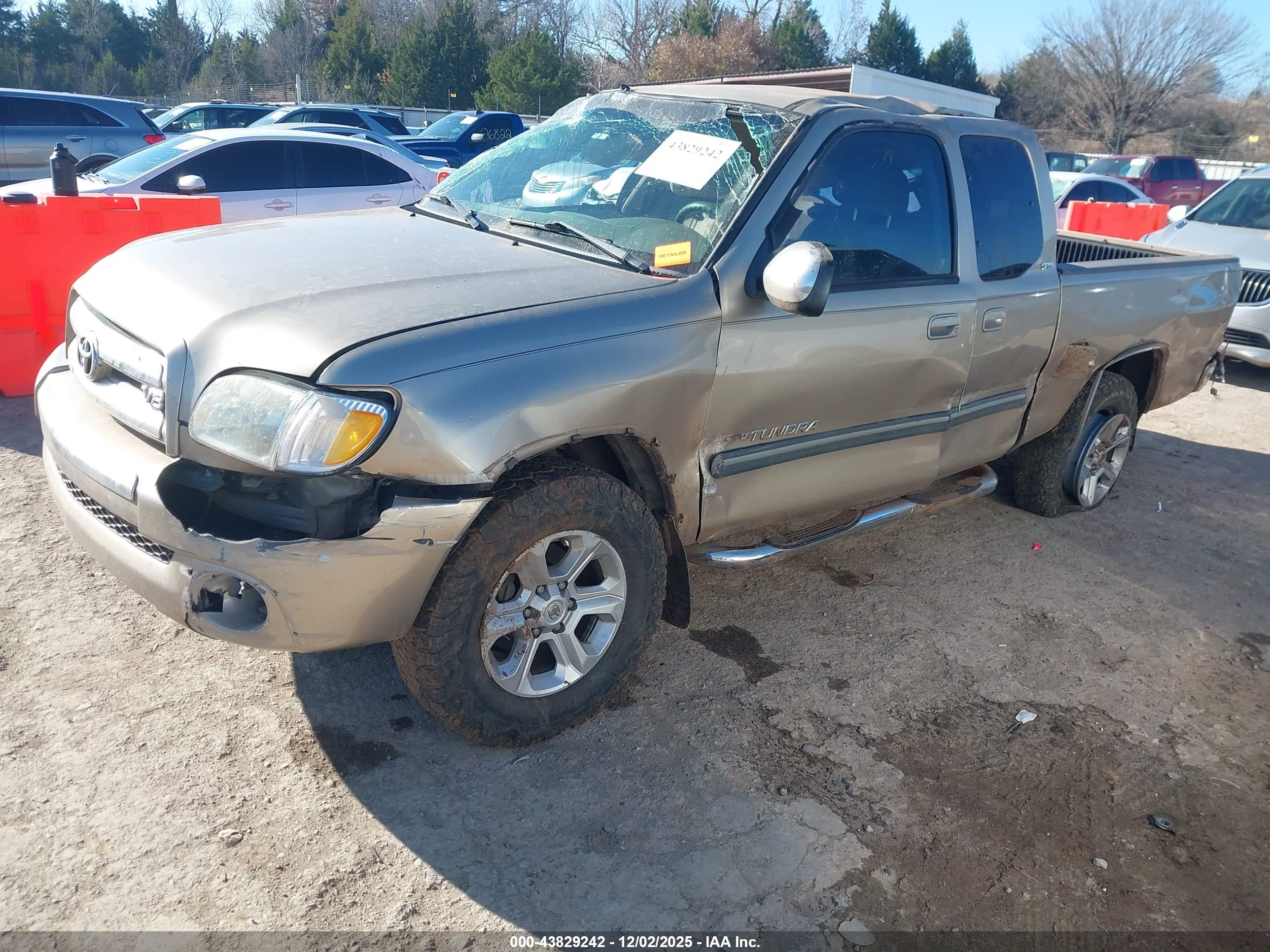 TOYOTA TUNDRA image 2