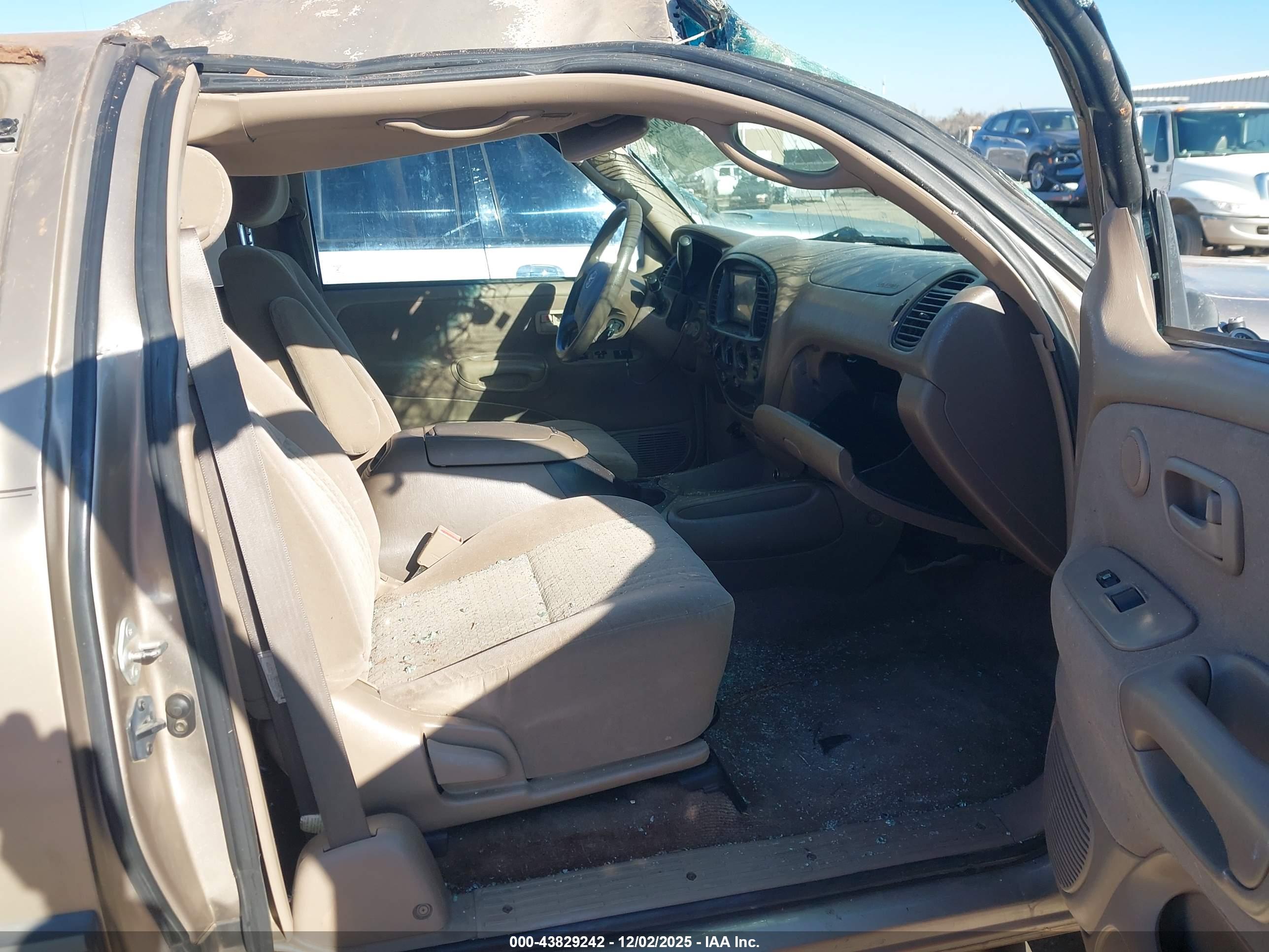 TOYOTA TUNDRA image 5
