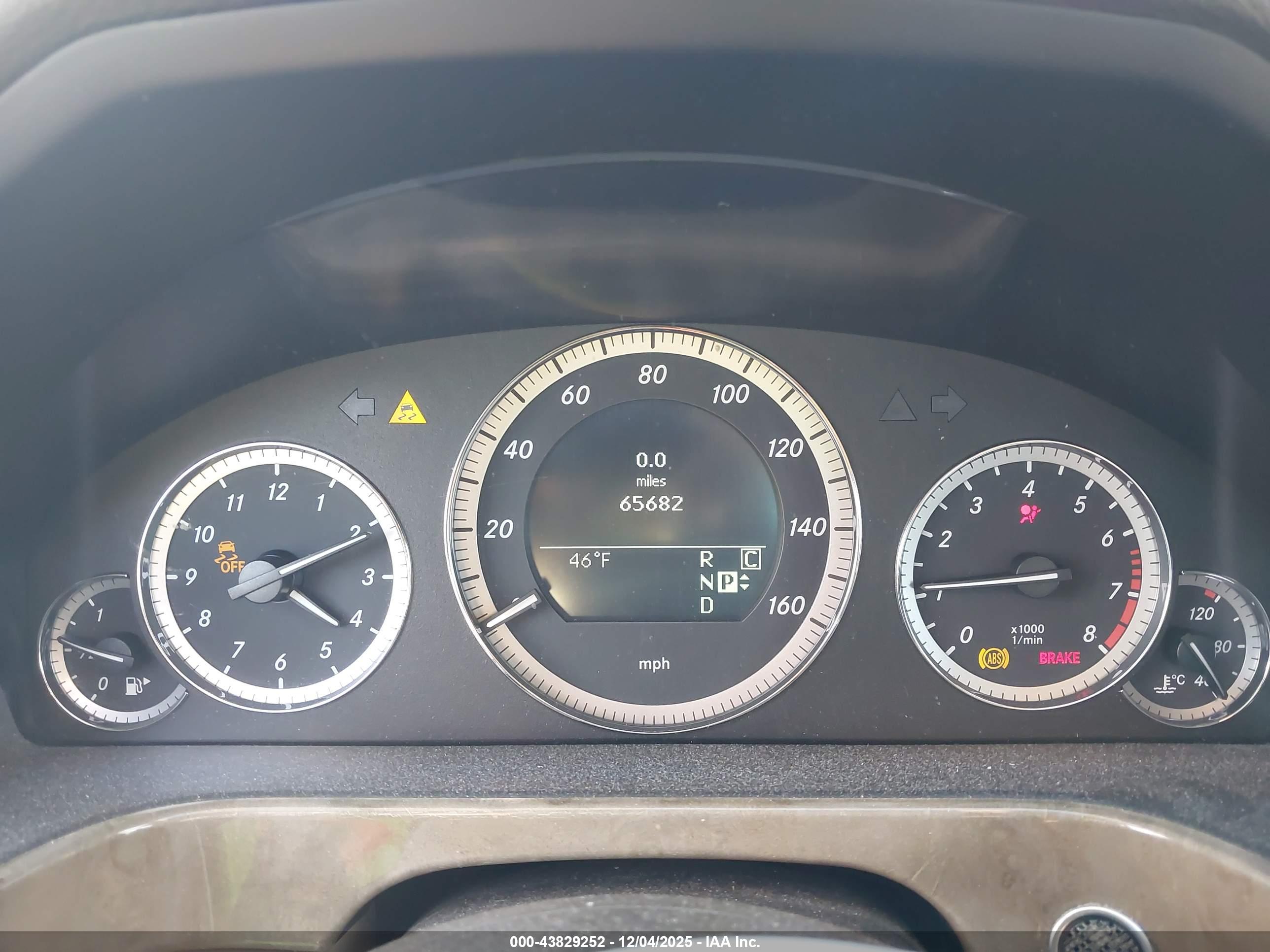 MERCEDES-BENZ E image 7