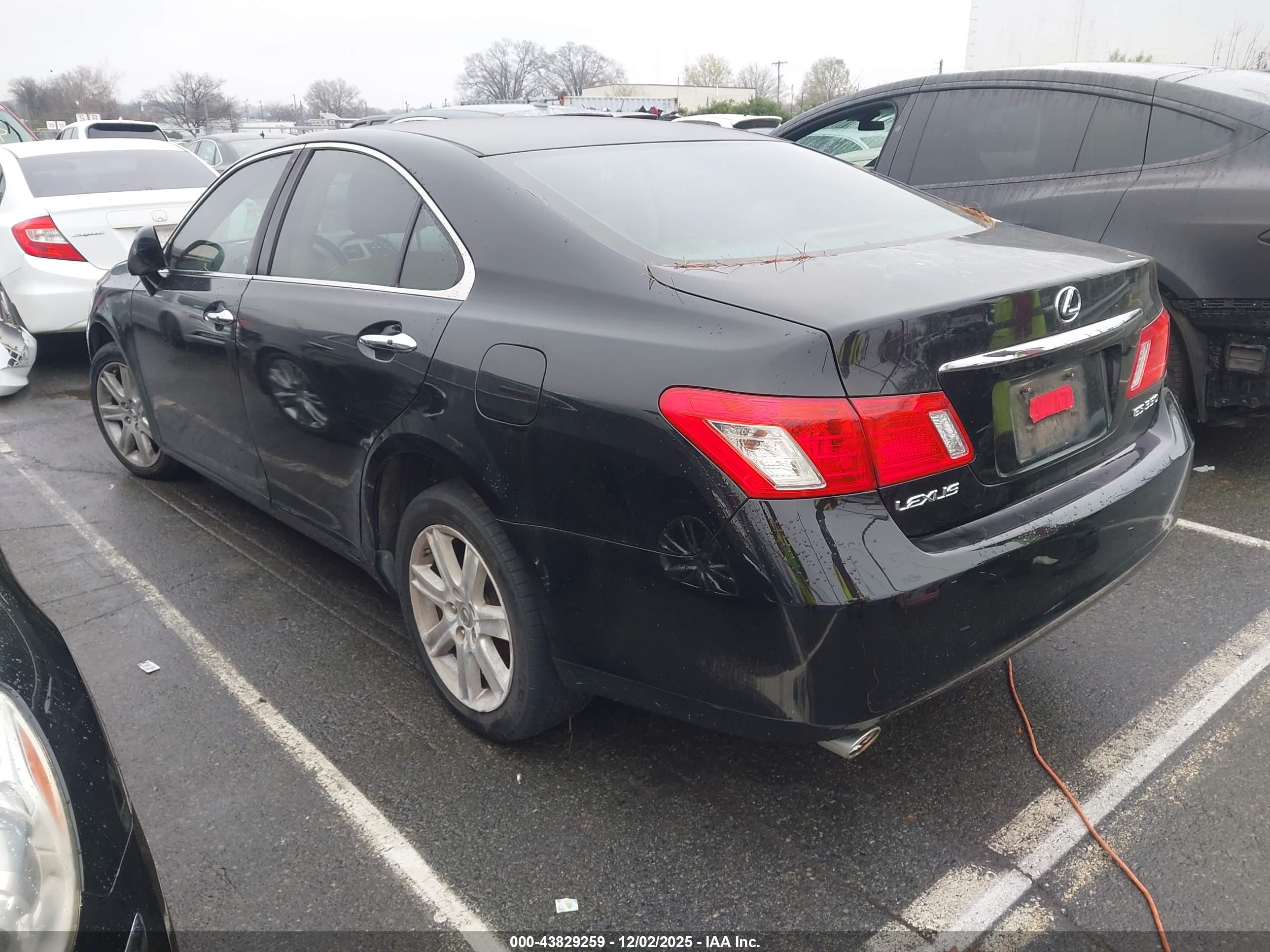 LEXUS ES image 3