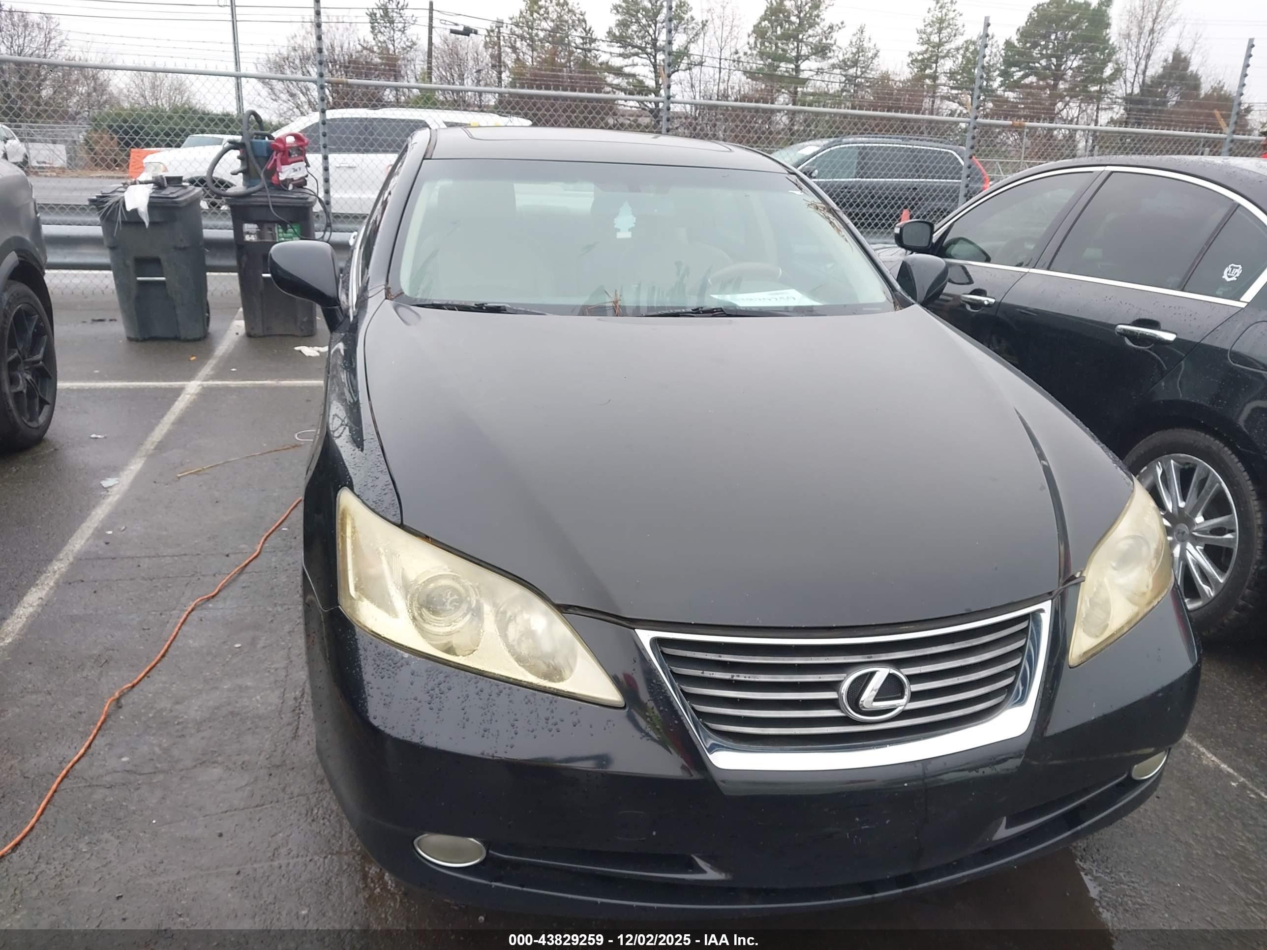 LEXUS ES image 6