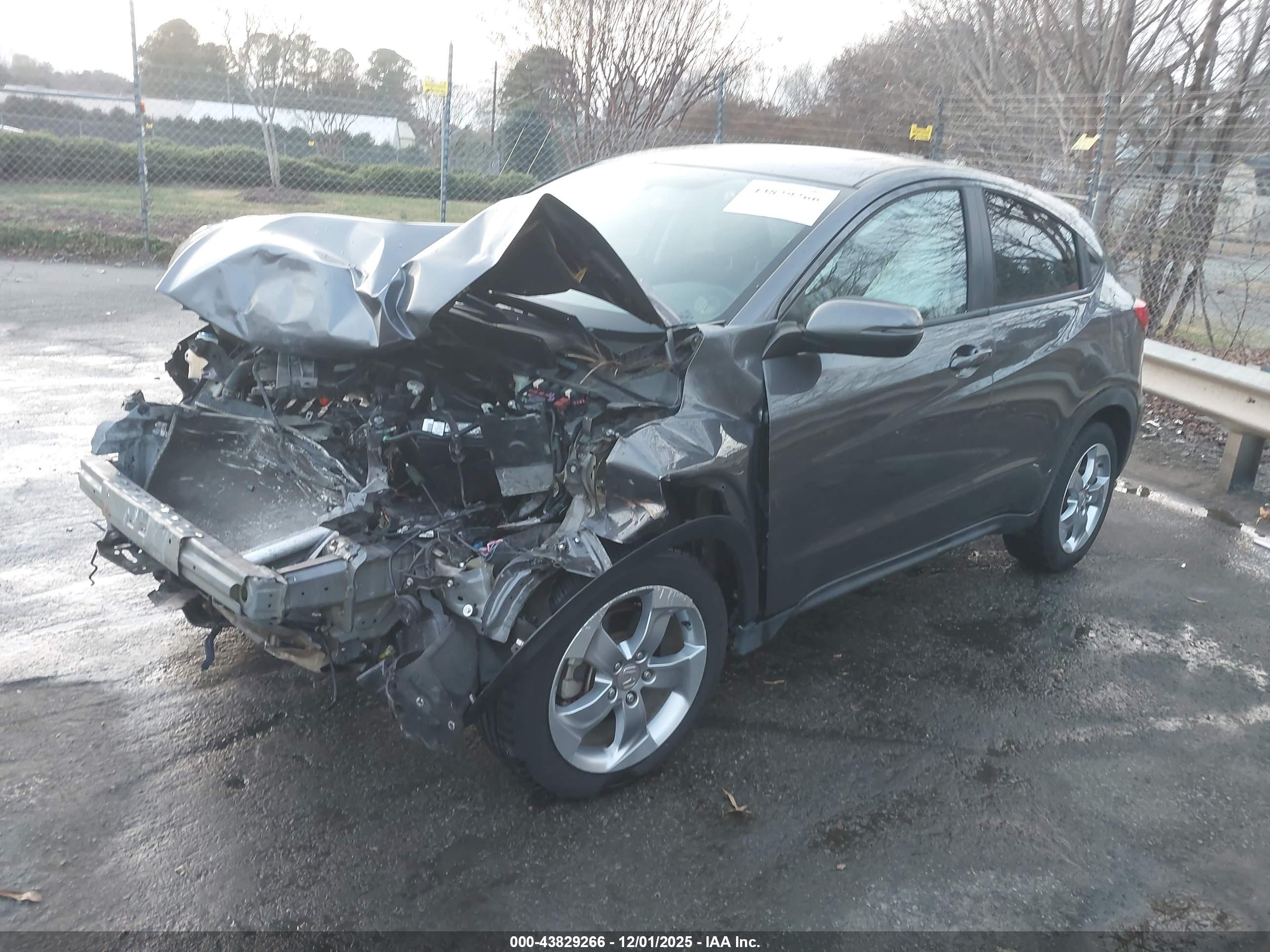 HONDA HR-V image 2