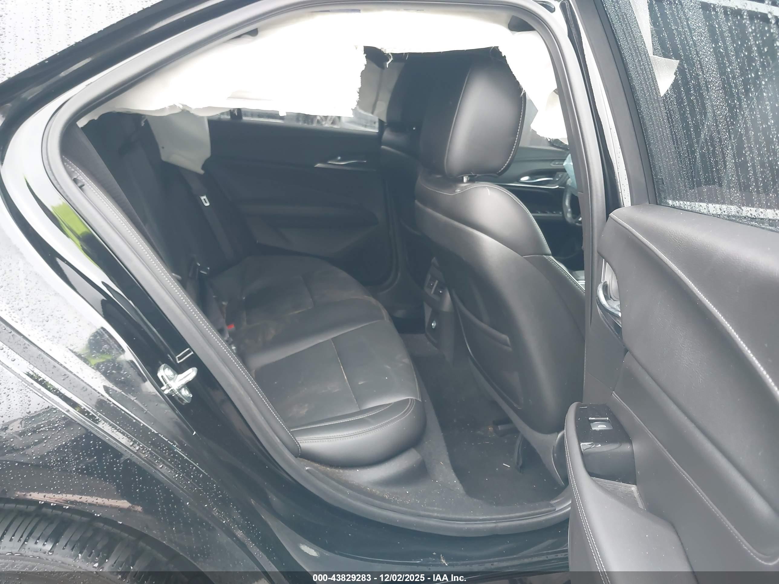 CADILLAC CT4 image 8