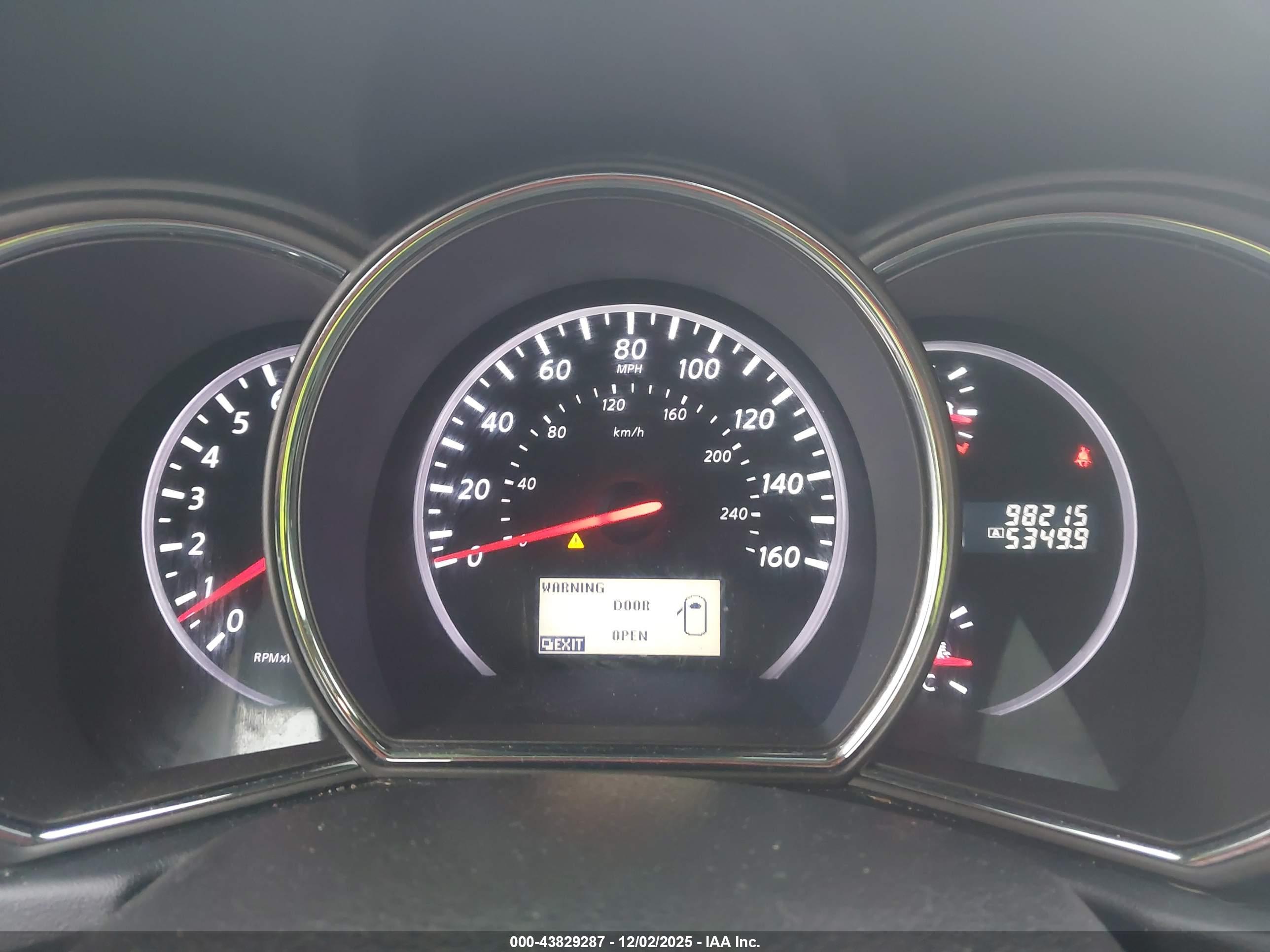 NISSAN MURANO image 7