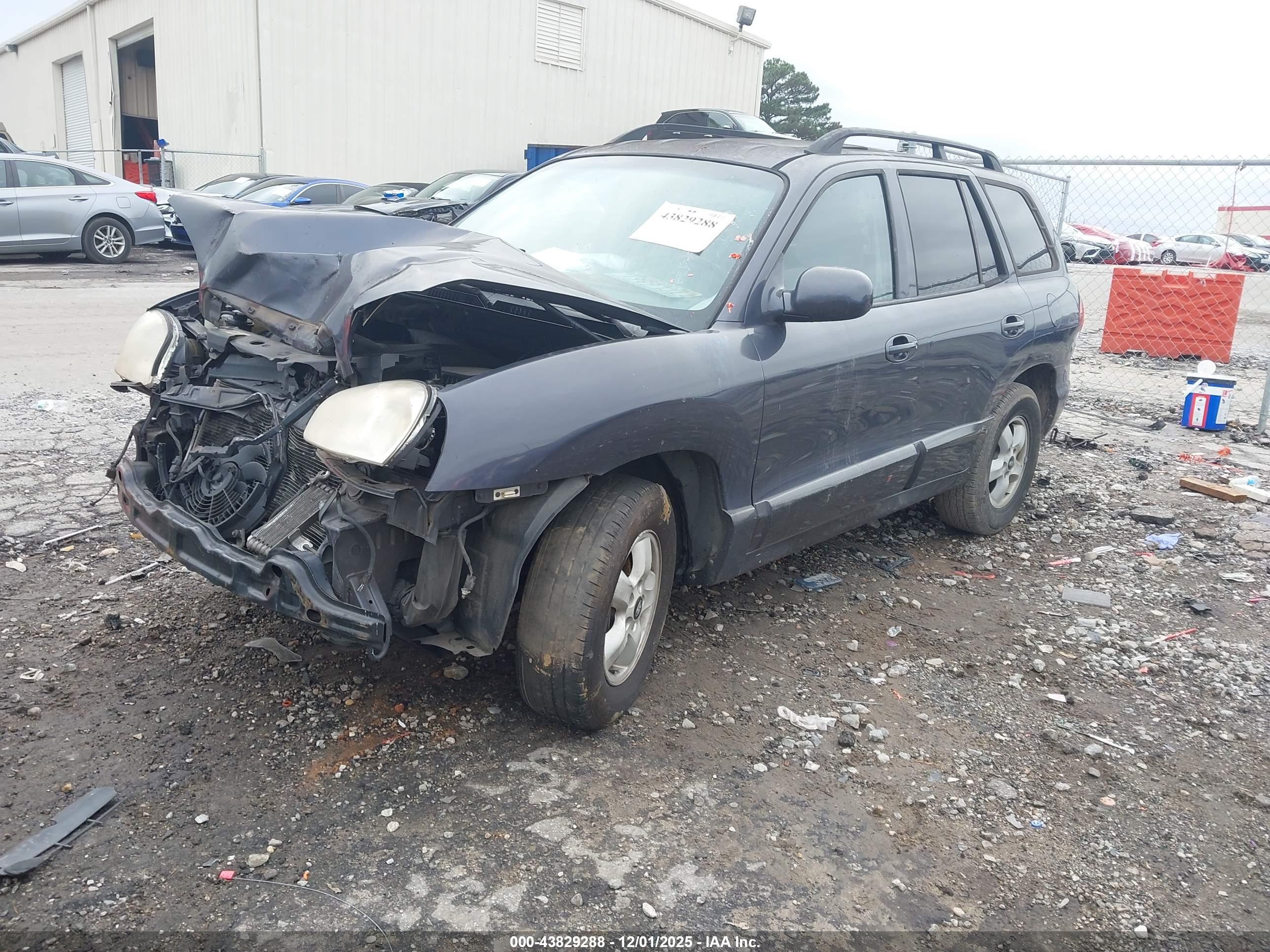 HYUNDAI SANTA image 2