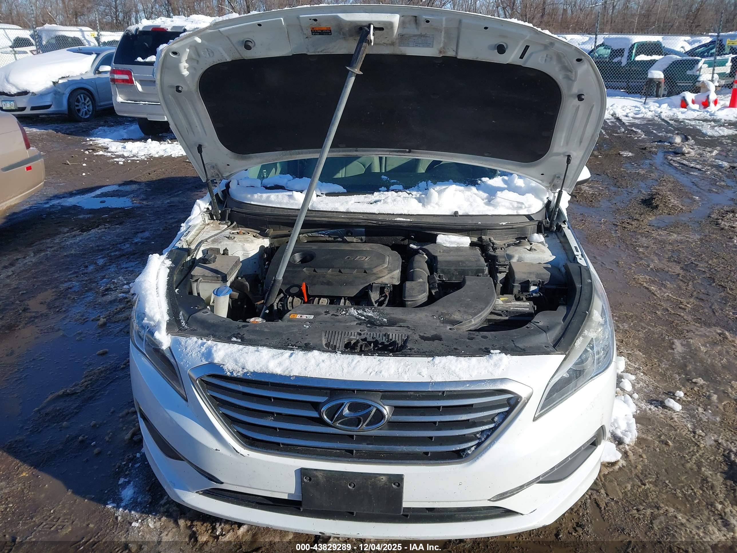 HYUNDAI SONATA image 10