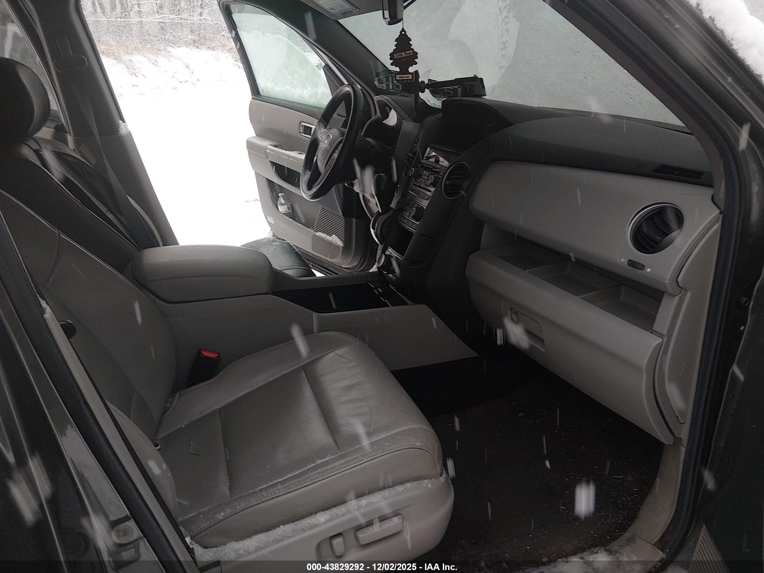 HONDA PILOT image 5