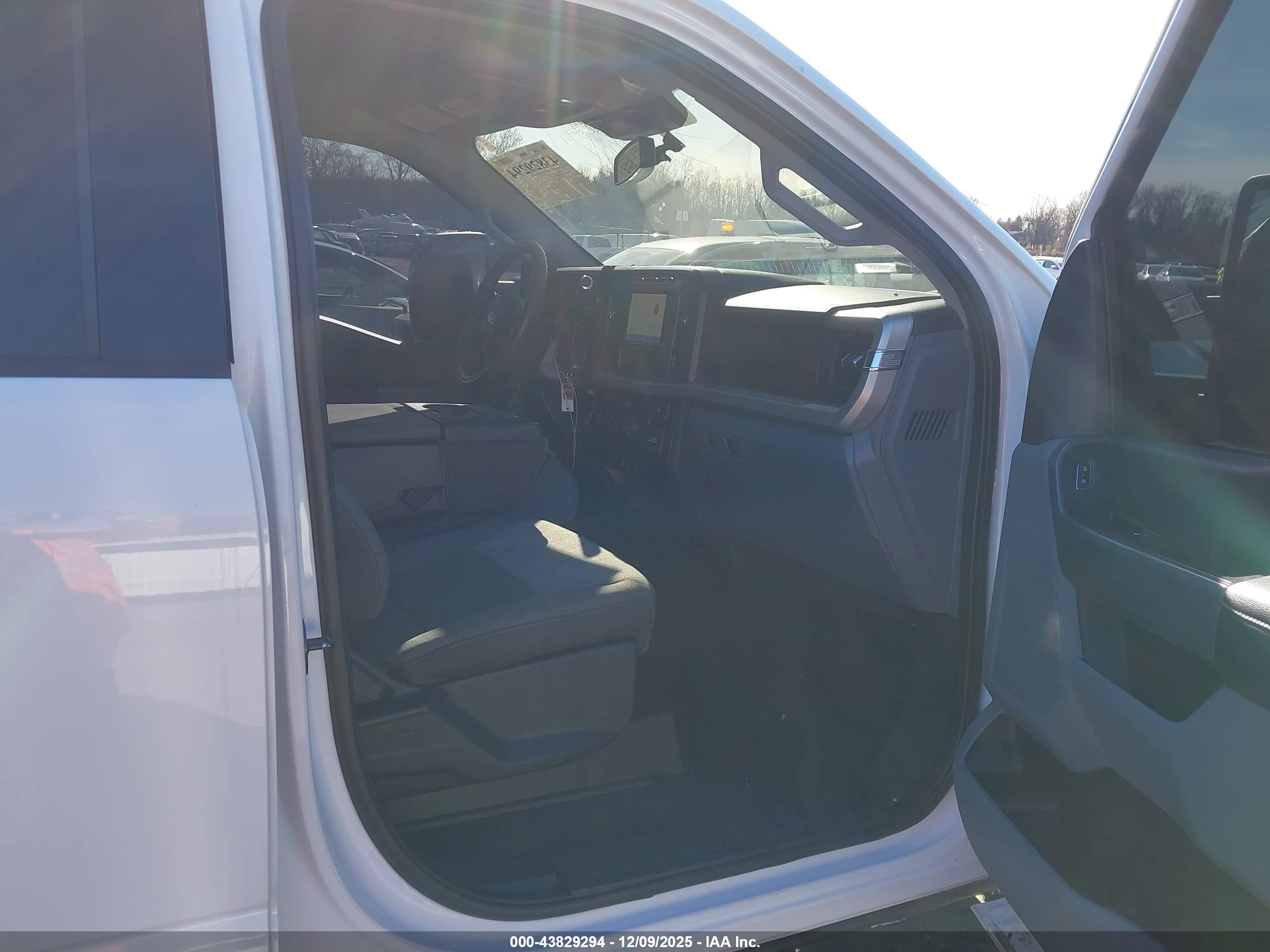 FORD F-350 image 5