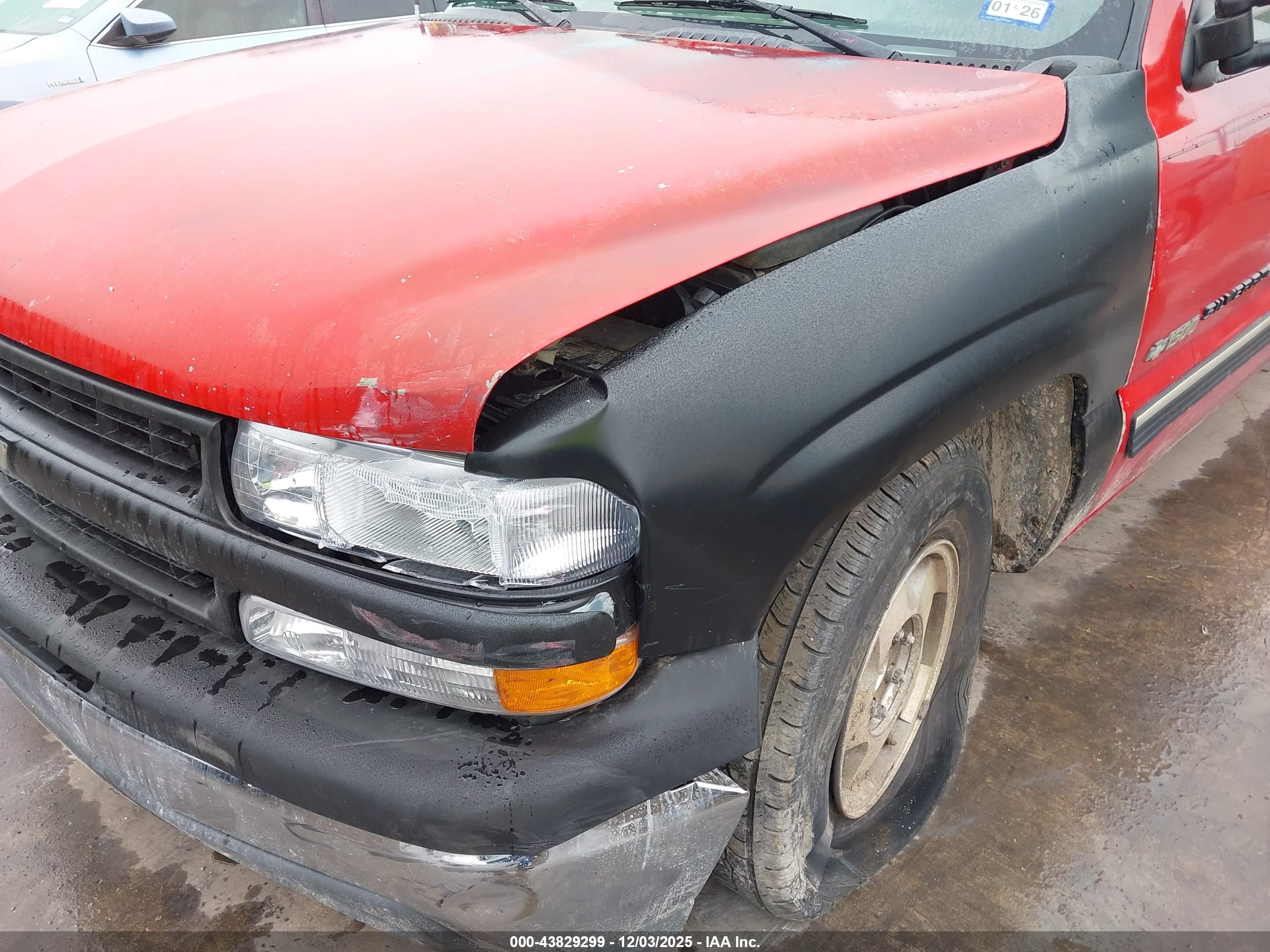 CHEVROLET SILVERADO image 6