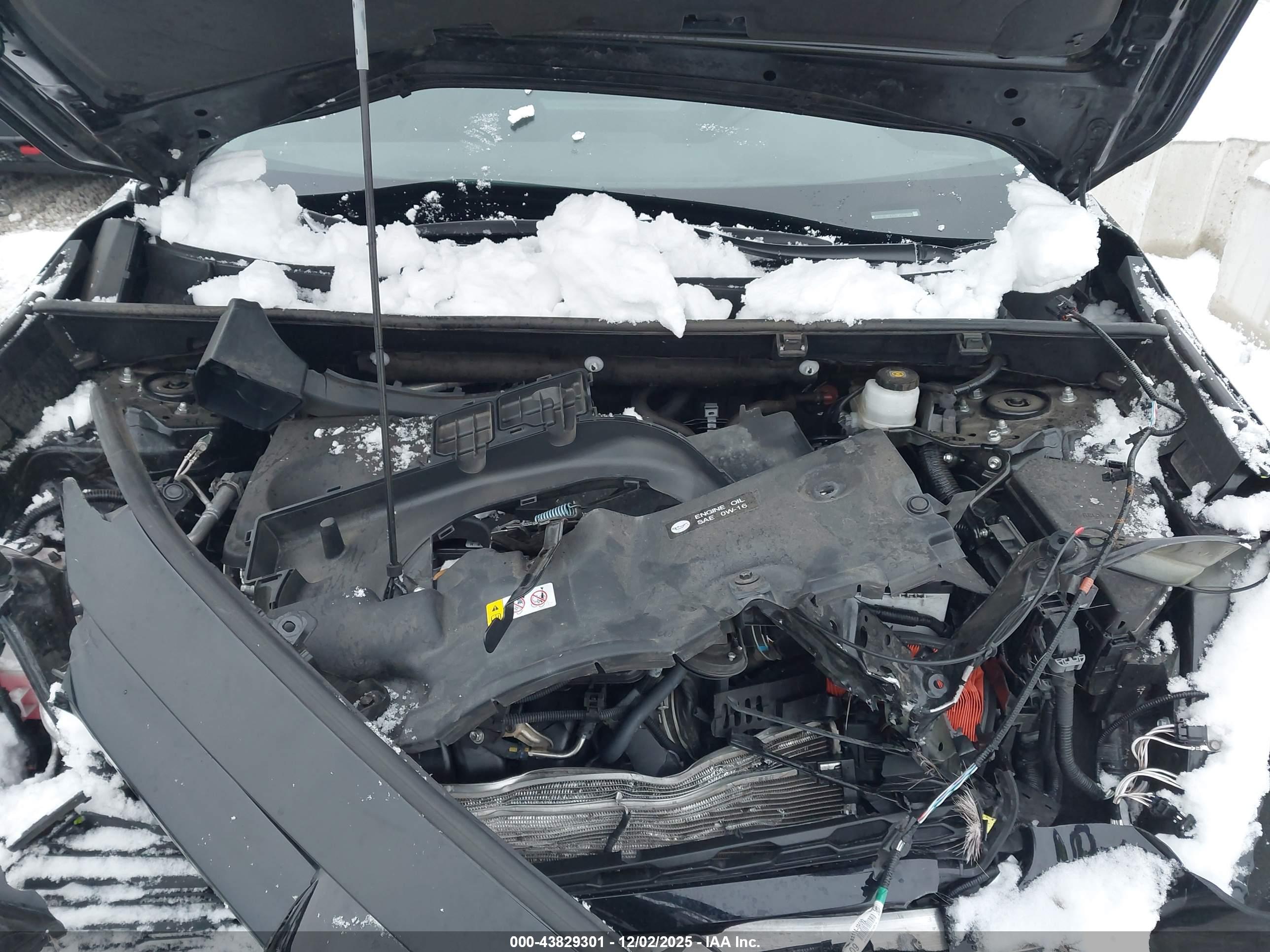 TOYOTA RAV4 image 10