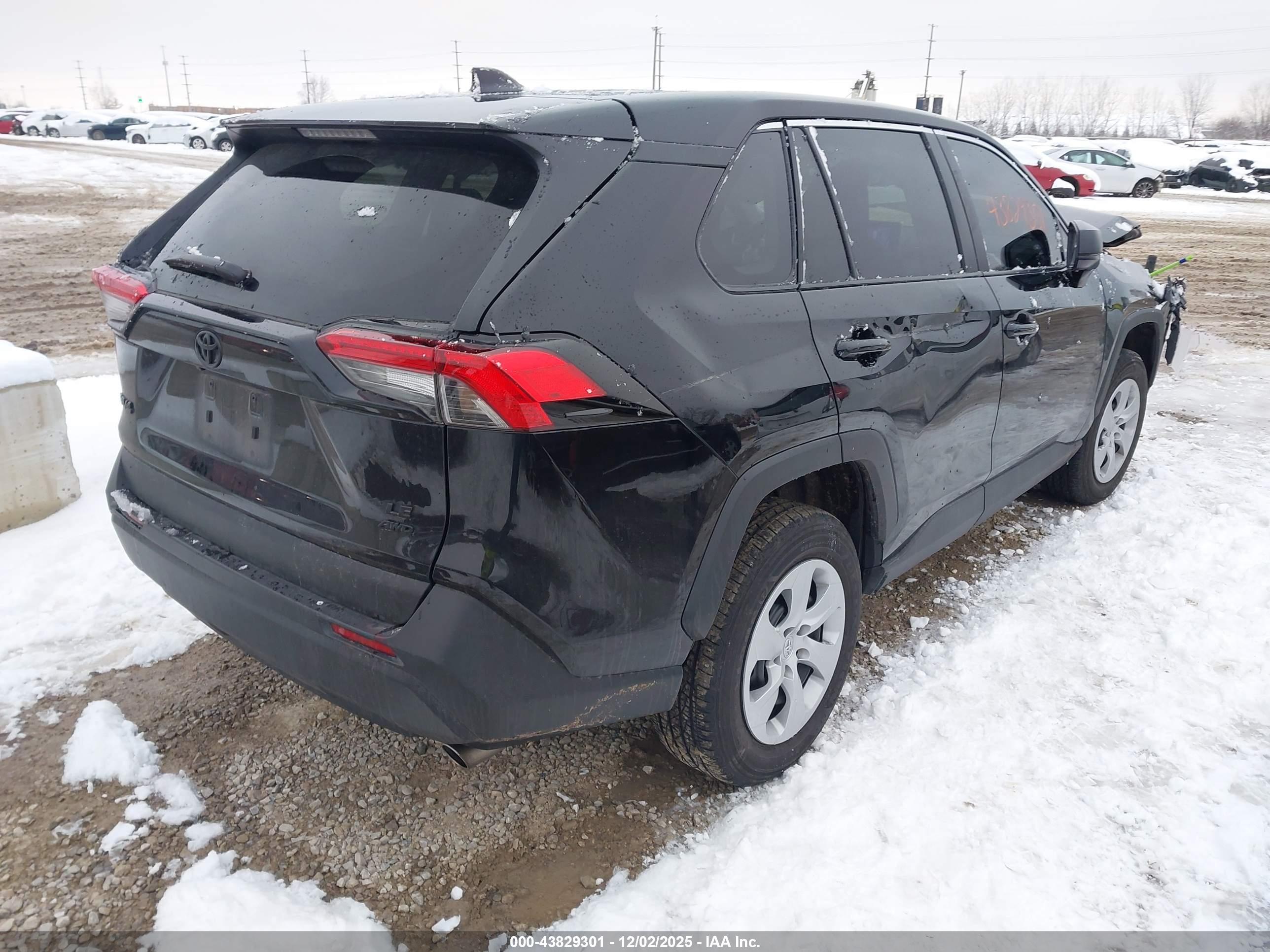 TOYOTA RAV4 image 4