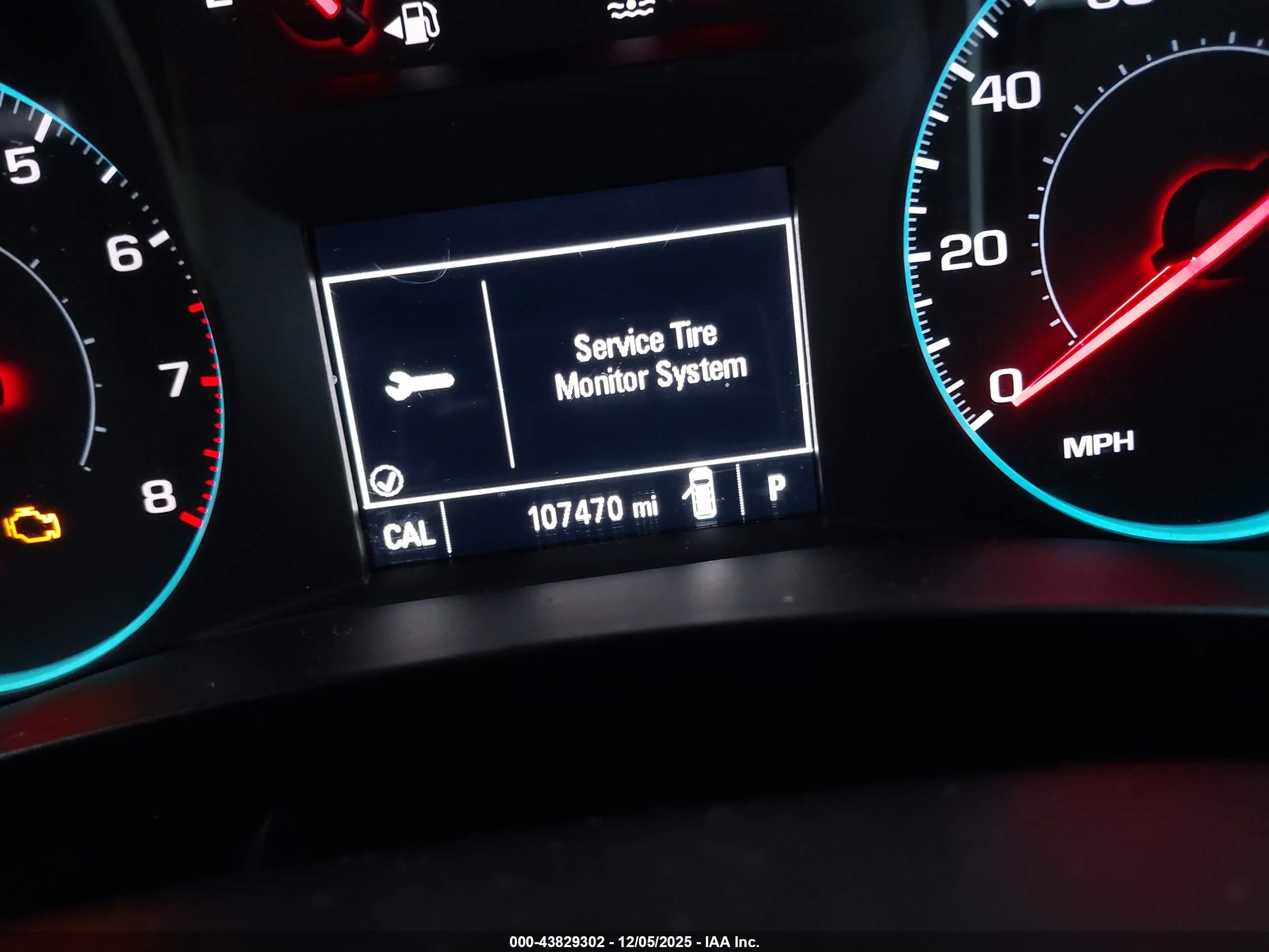 CHEVROLET TRAVERSE image 7