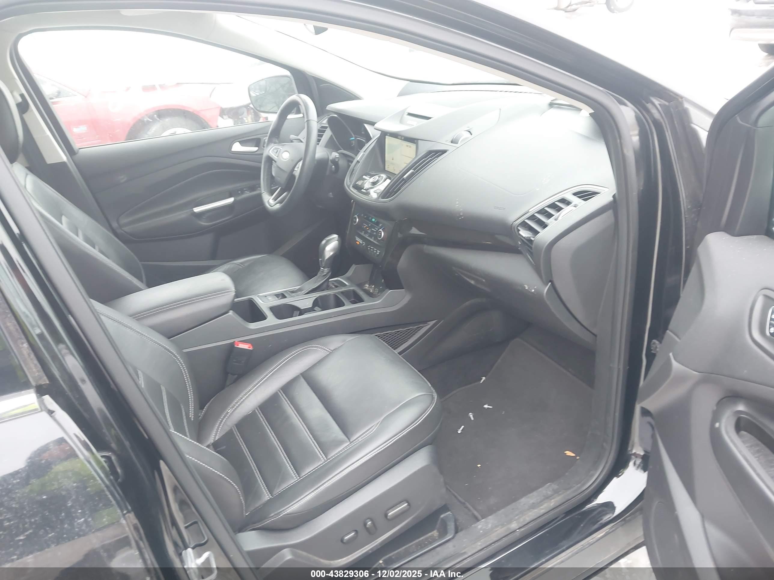 FORD ESCAPE image 5