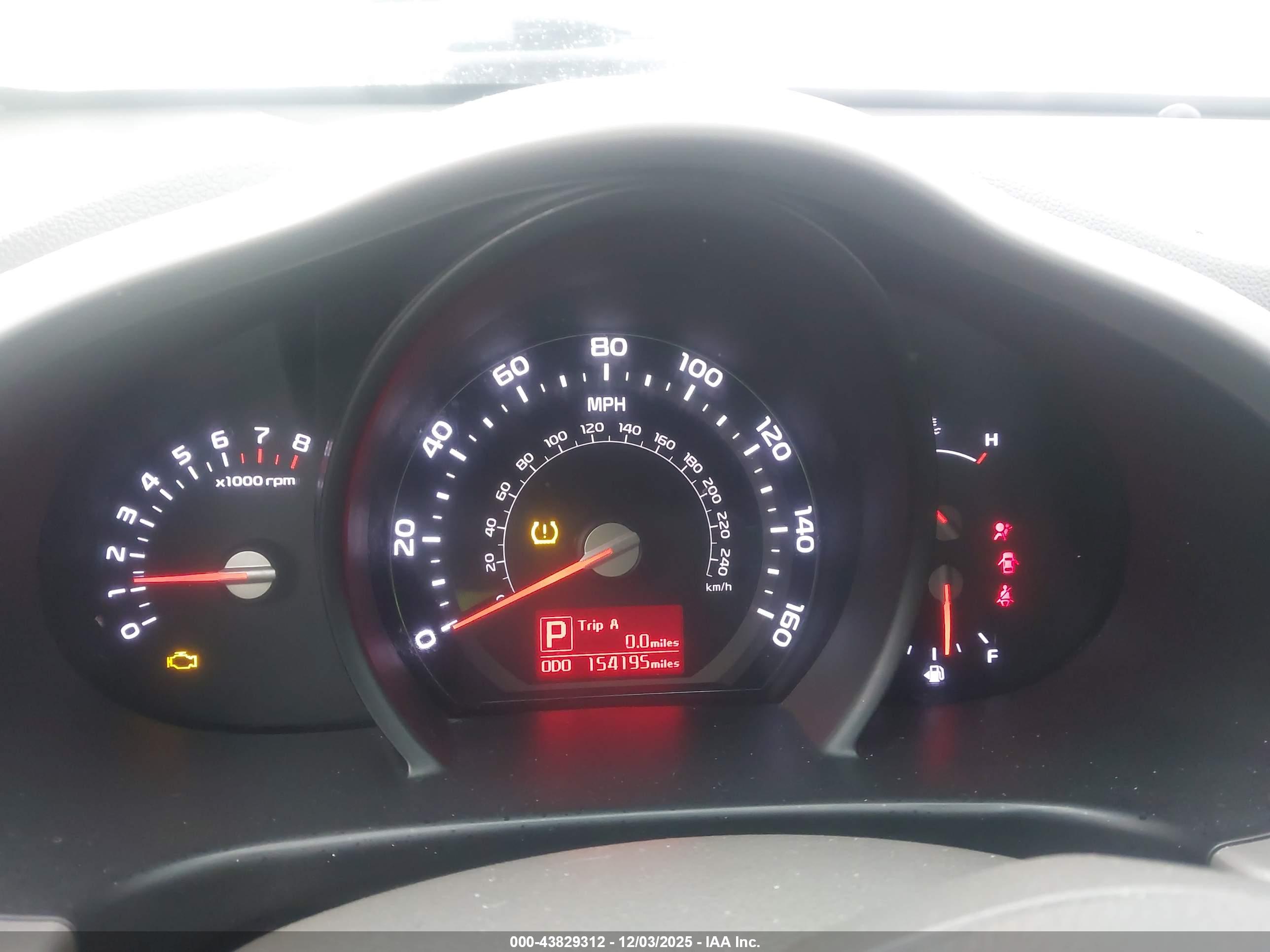 KIA SPORTAGE image 7