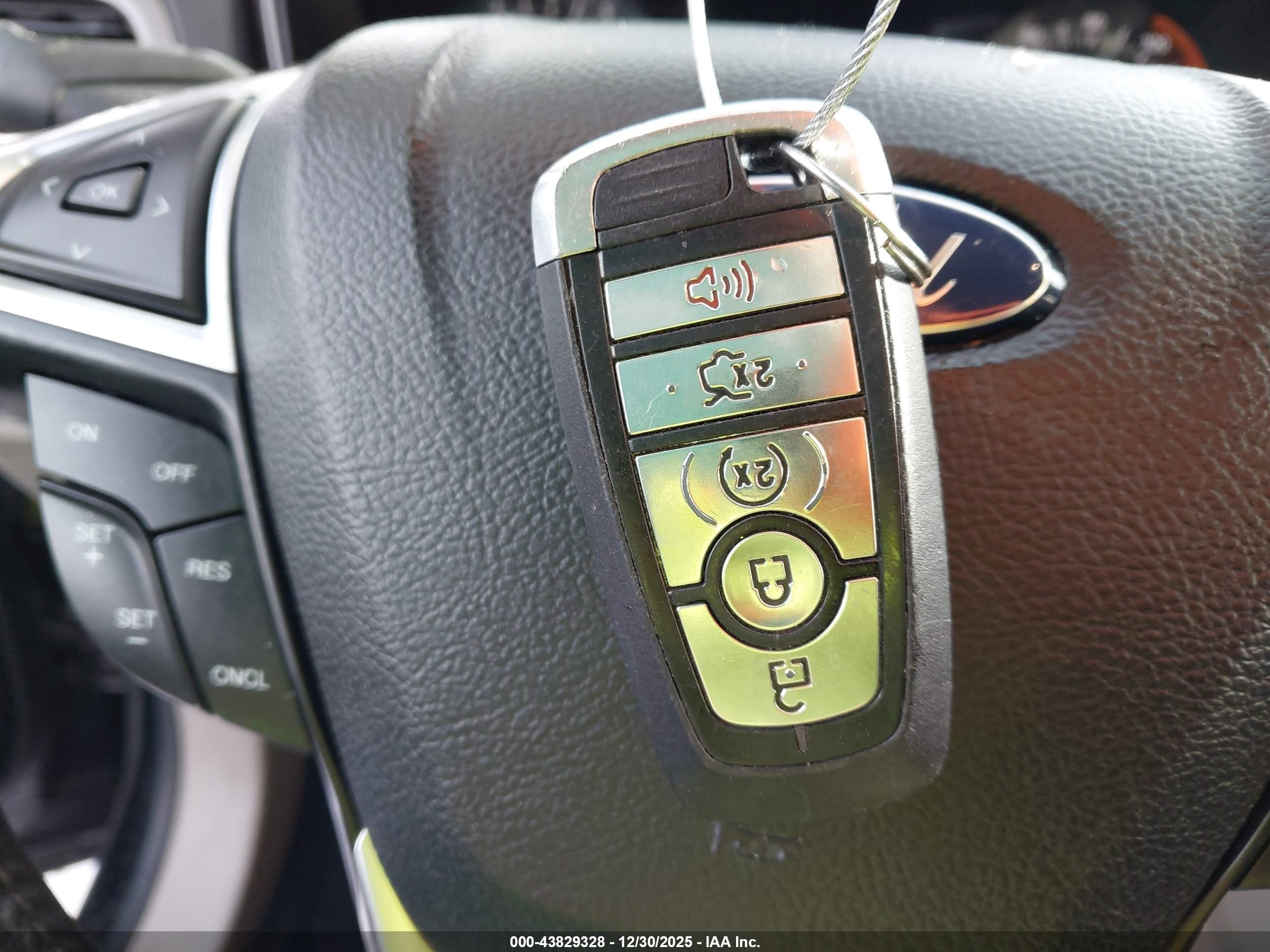 FORD FUSION image 11