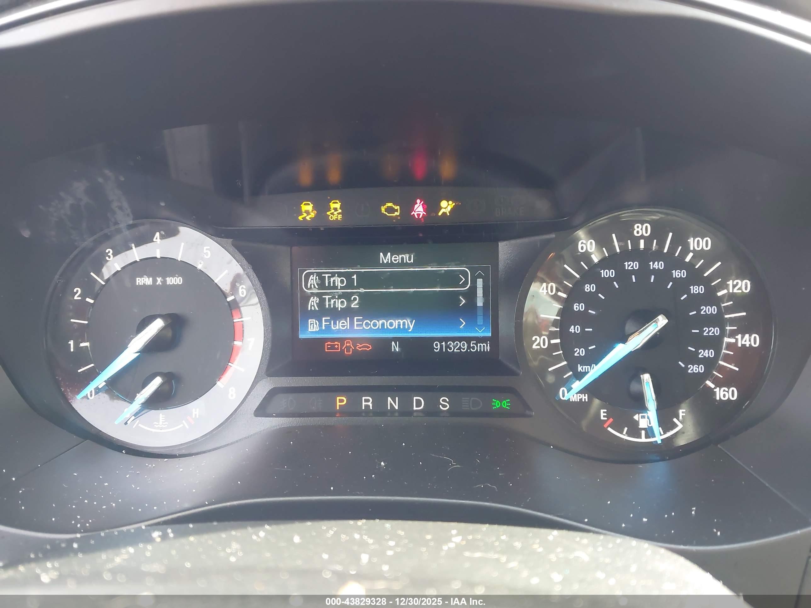 FORD FUSION image 7