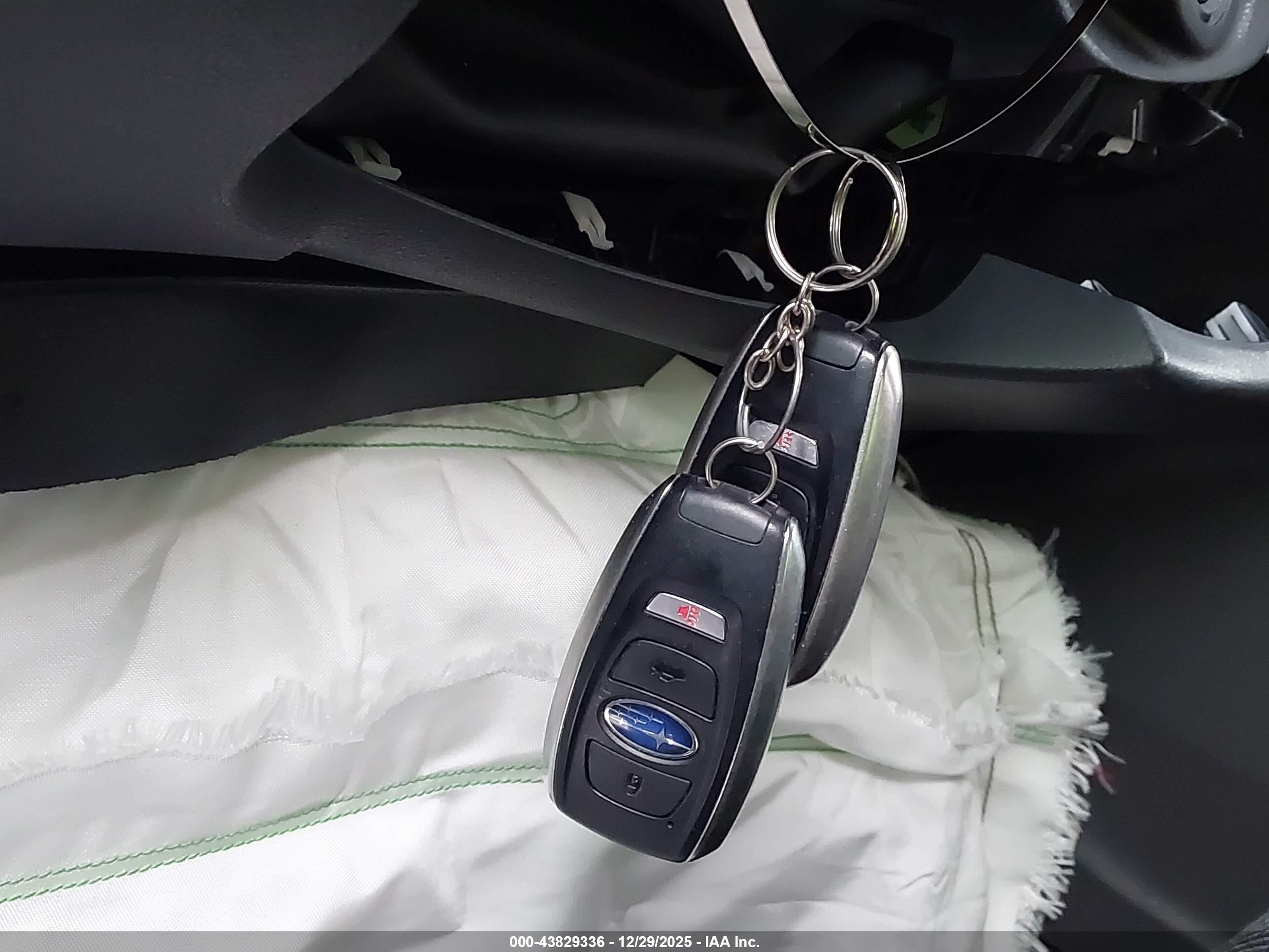 SUBARU LEGACY image 11