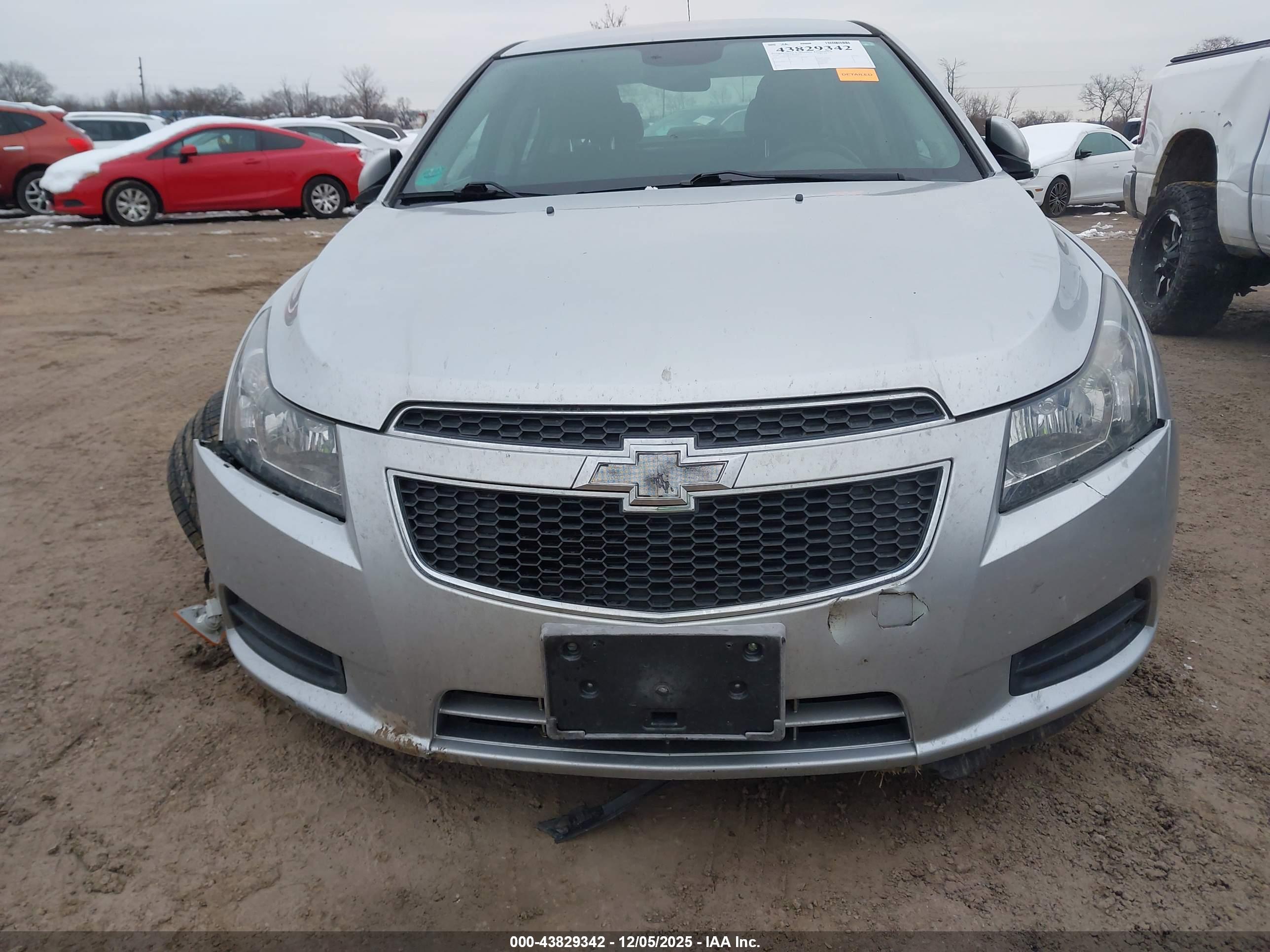 CHEVROLET CRUZE image 6