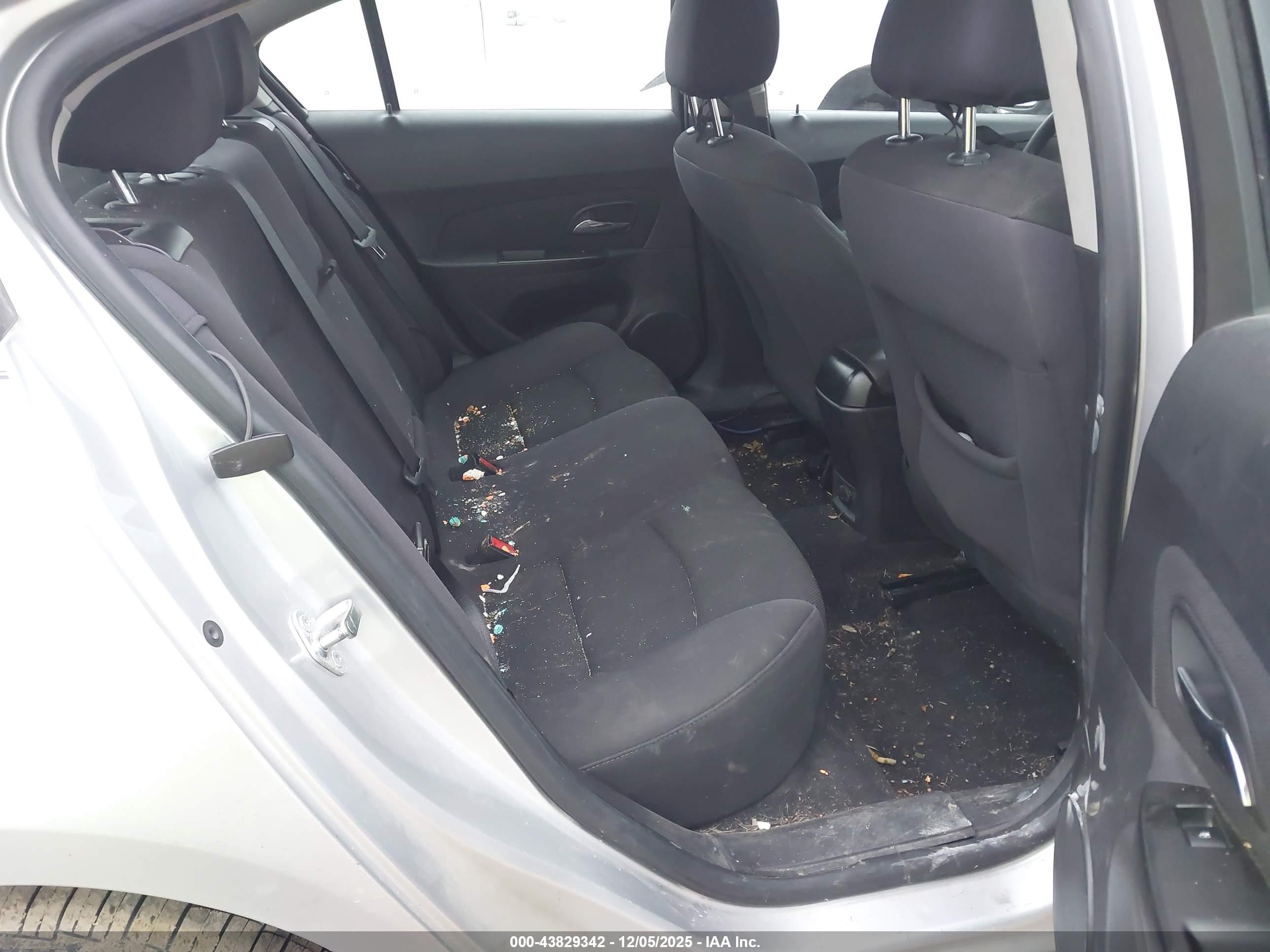 CHEVROLET CRUZE image 8