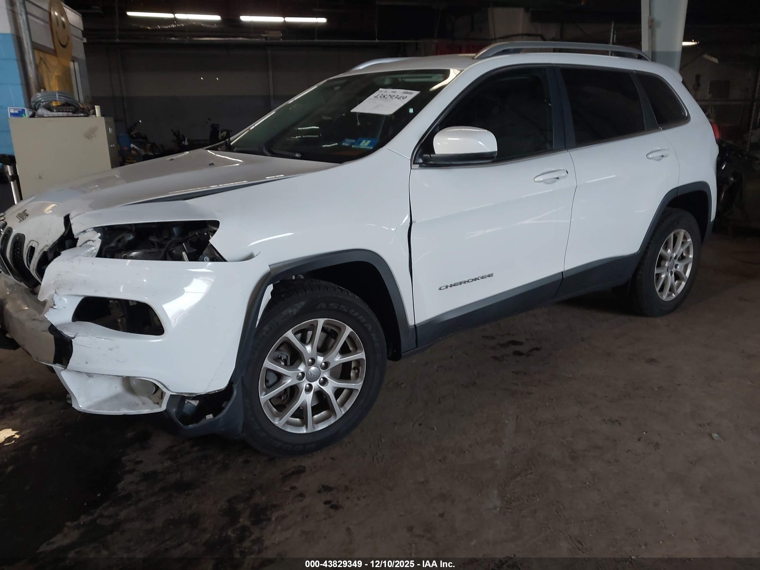 JEEP CHEROKEE image 2
