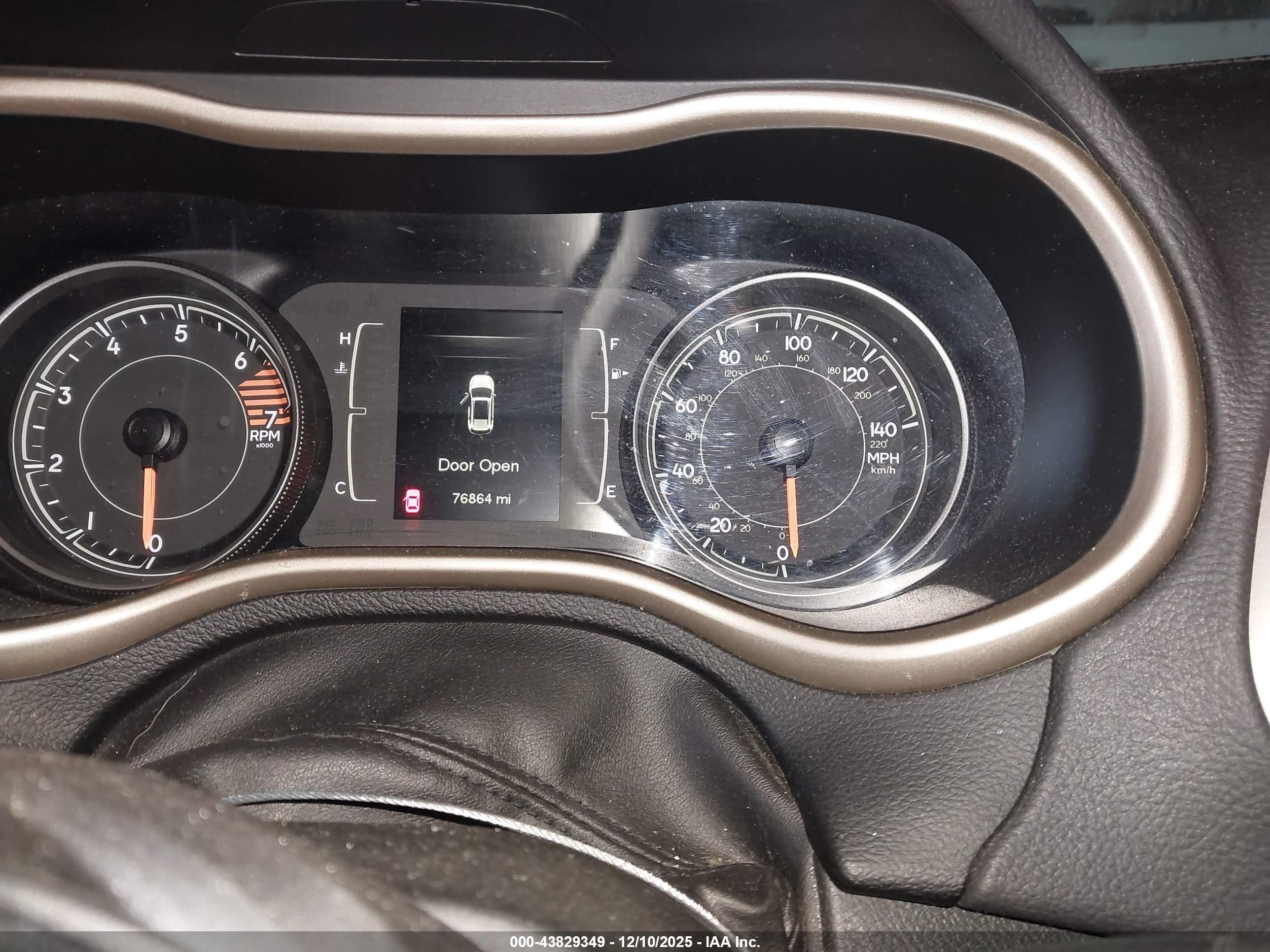 JEEP CHEROKEE image 7
