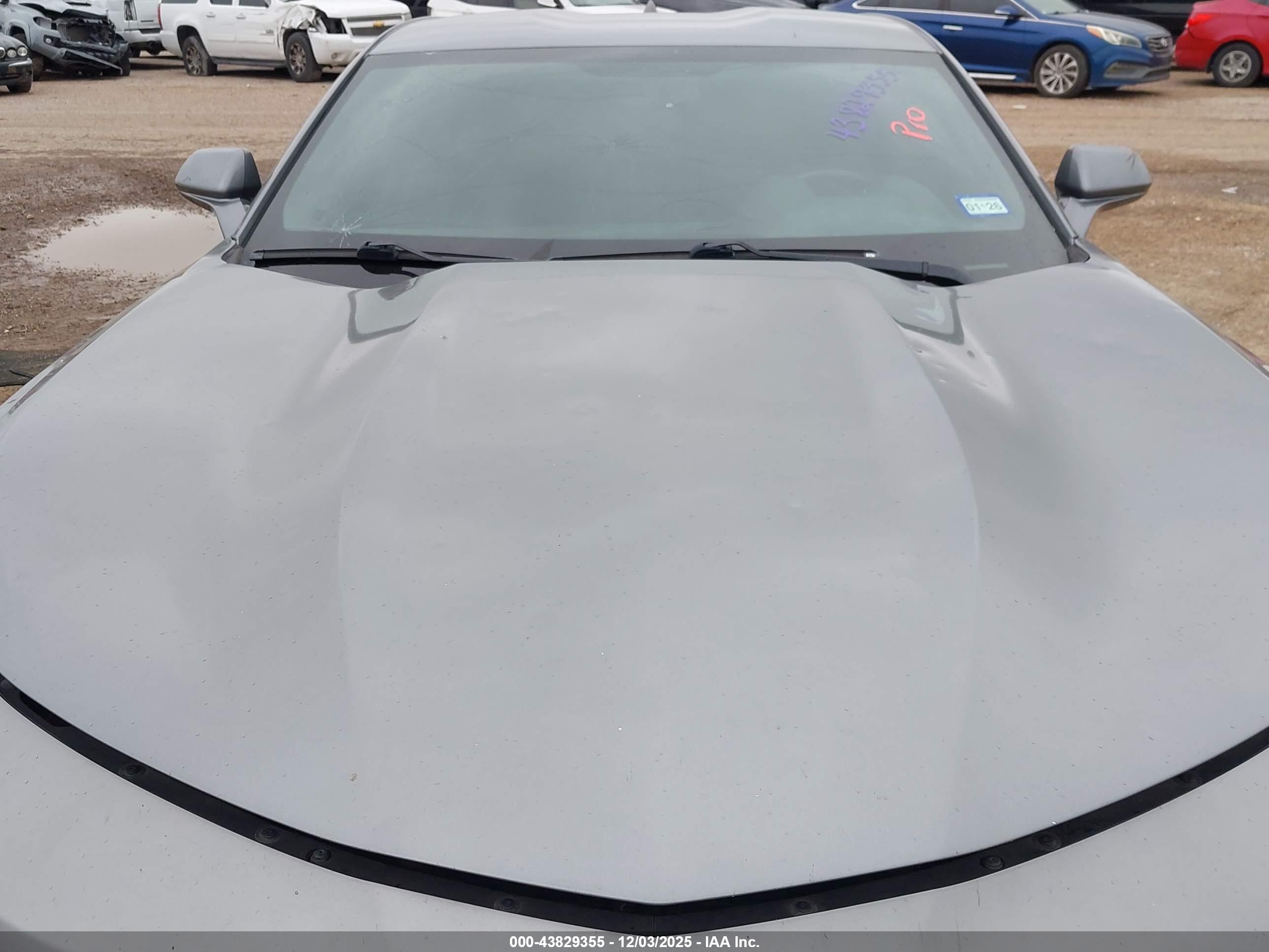 CHEVROLET CAMARO image 6