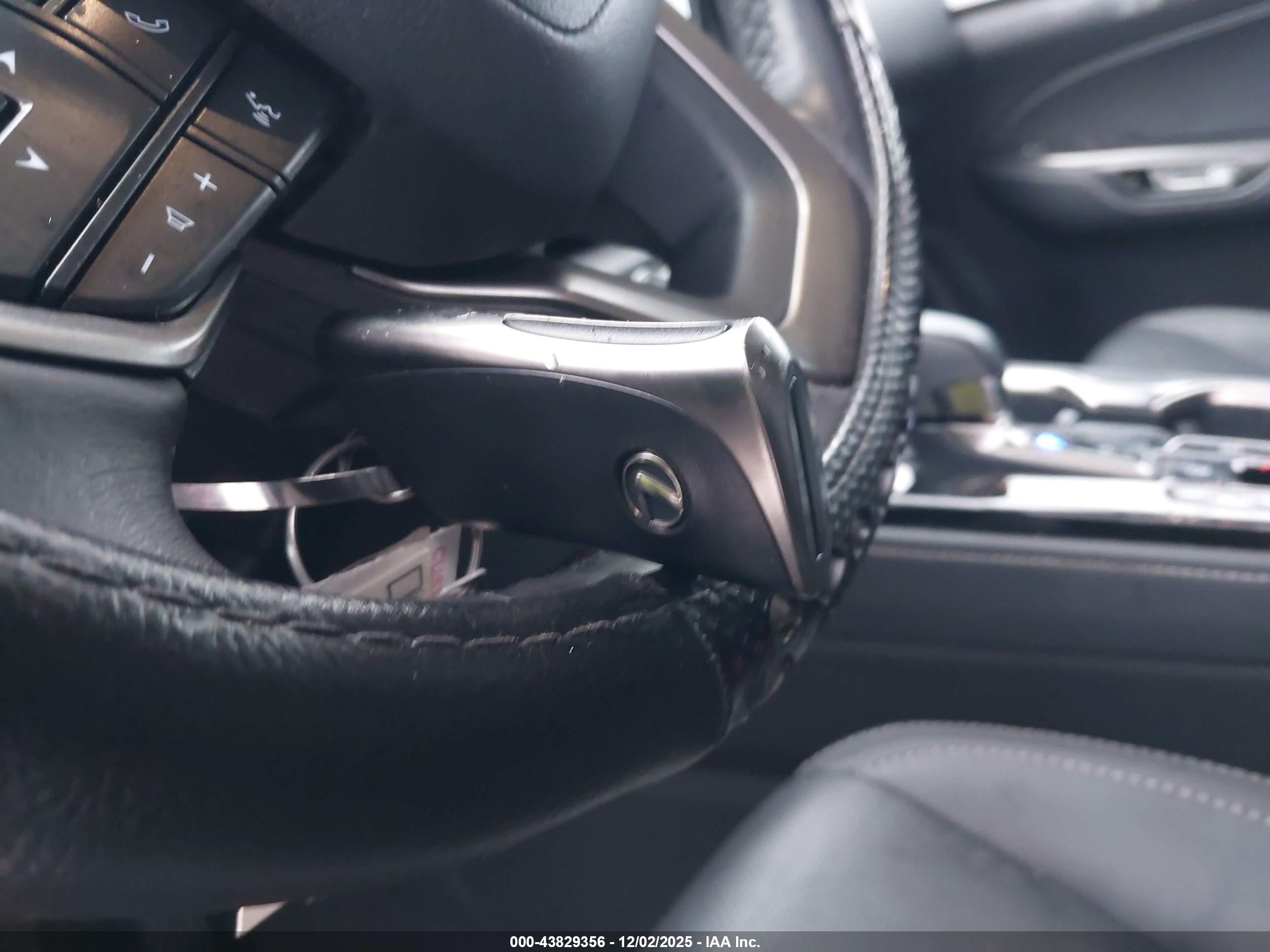 LEXUS NX image 11