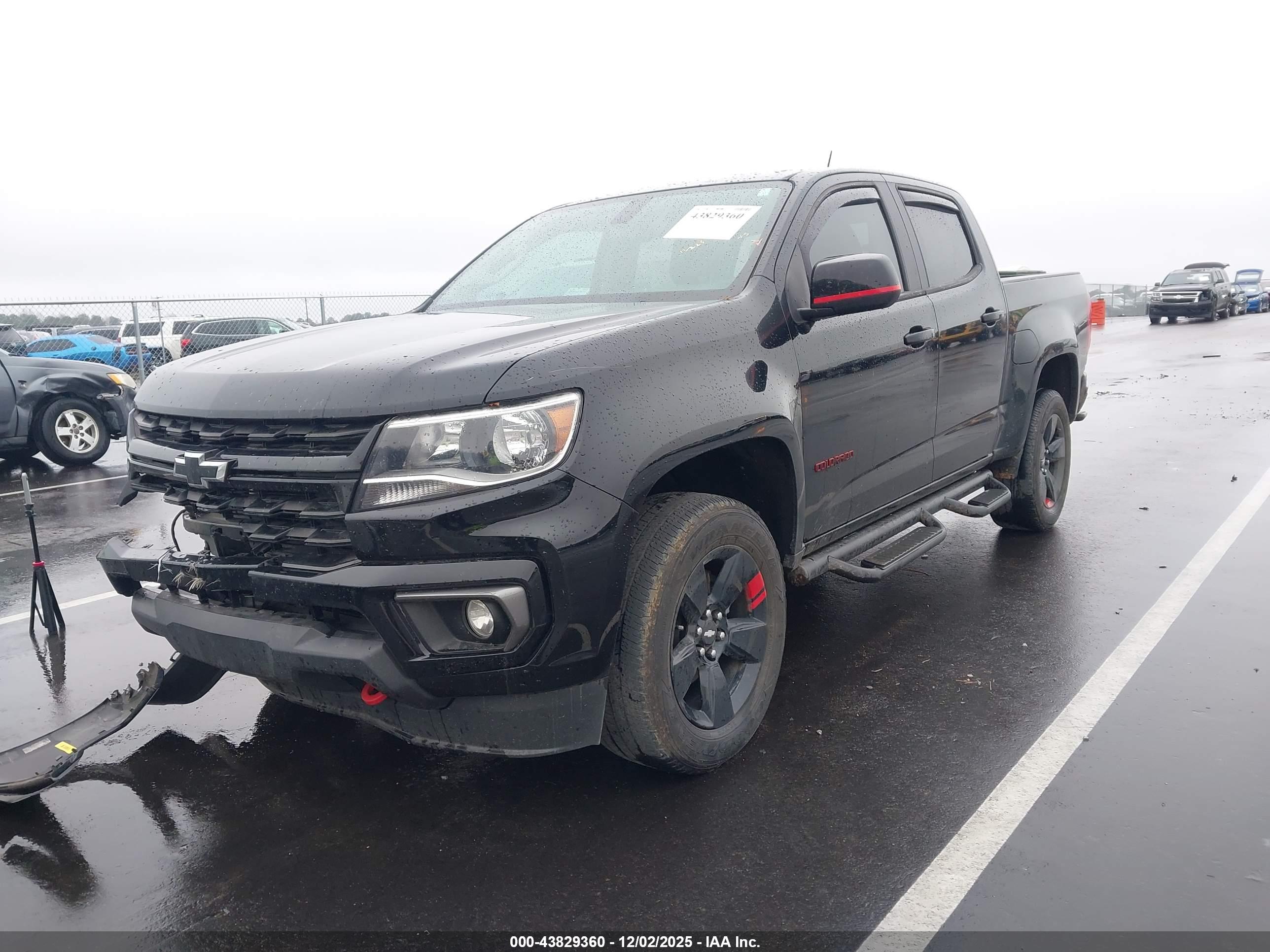 CHEVROLET COLORADO image 2