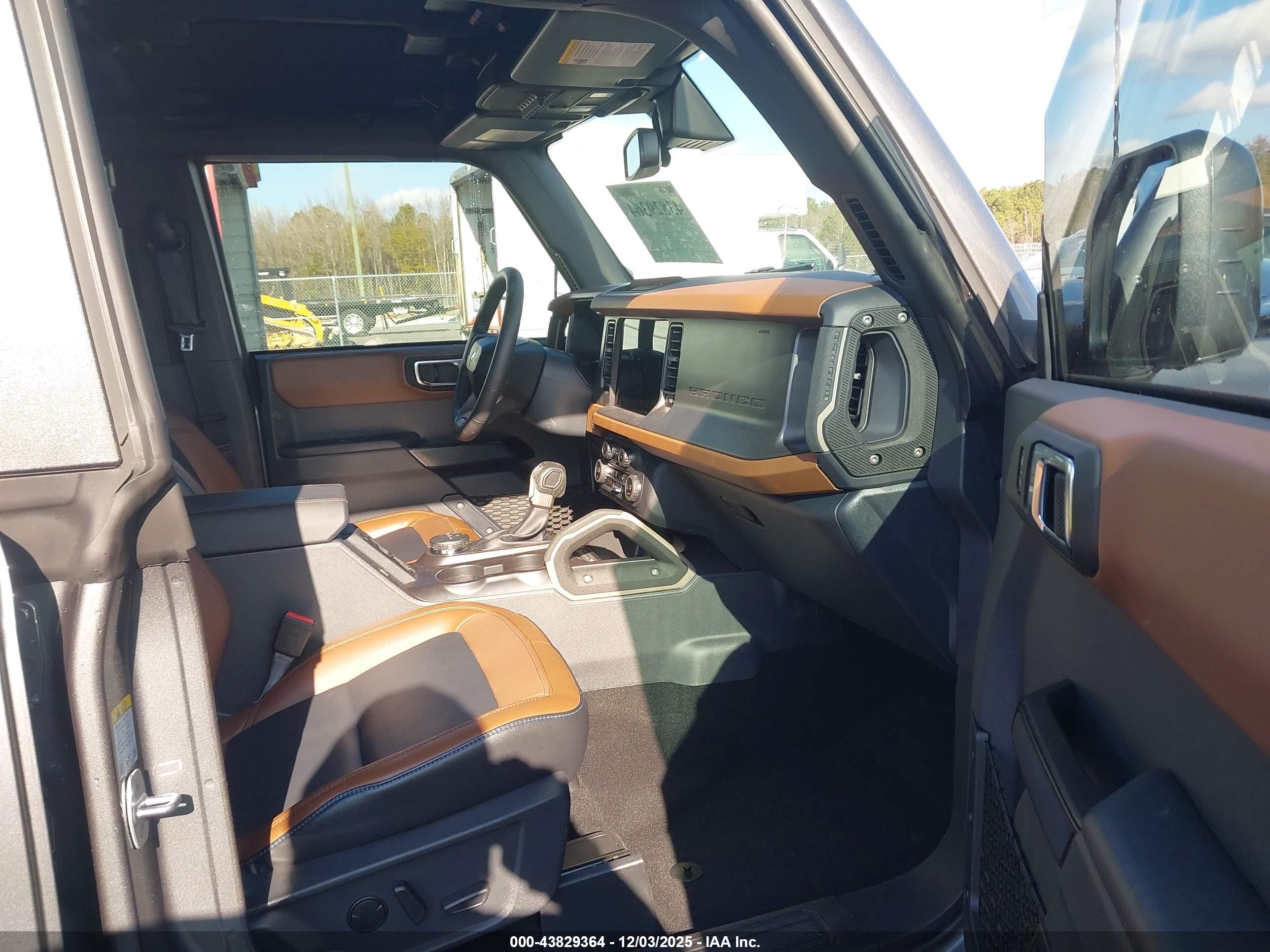 FORD BRONCO image 5