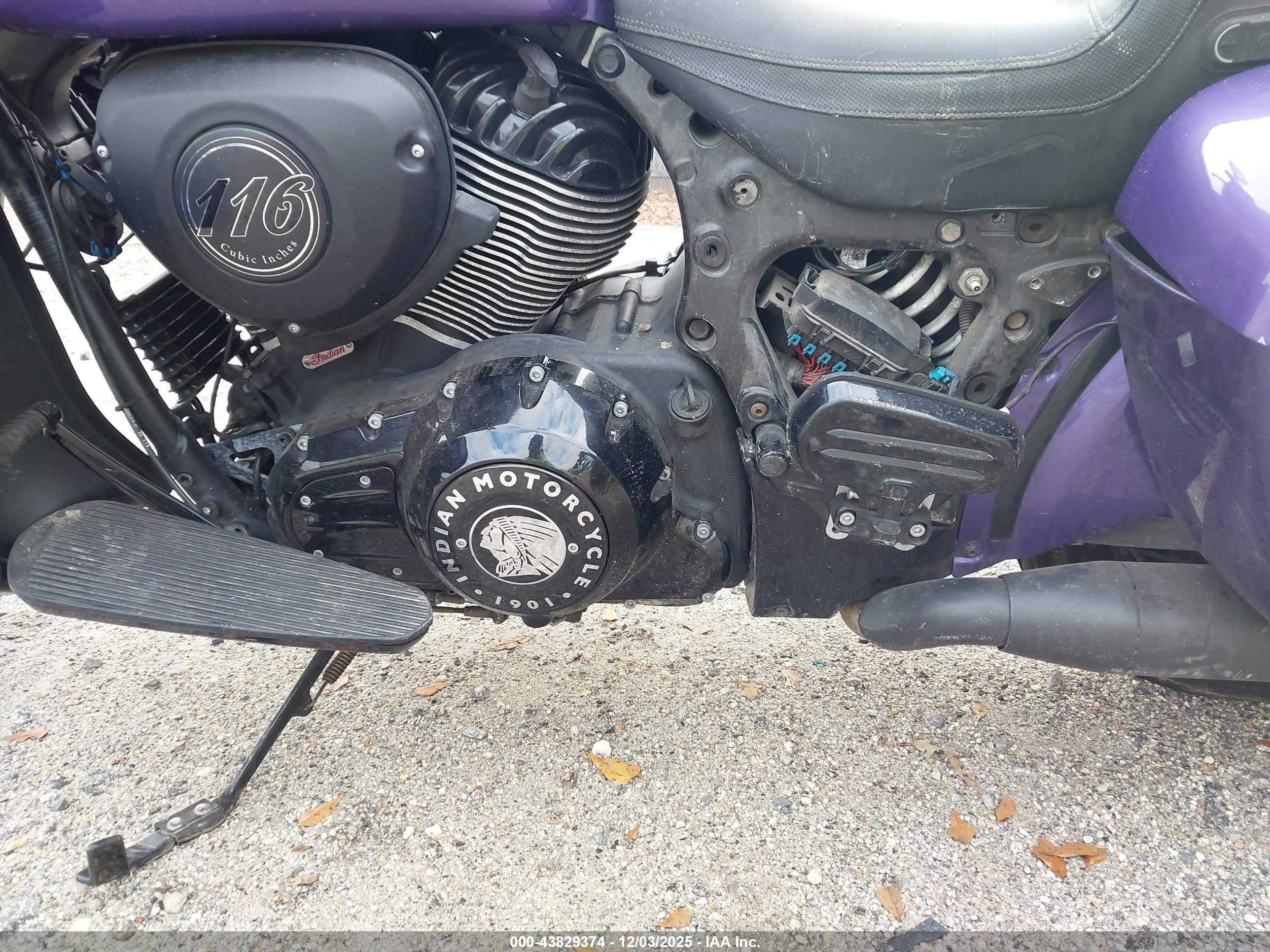INDIAN MOTORCYCLE image 9