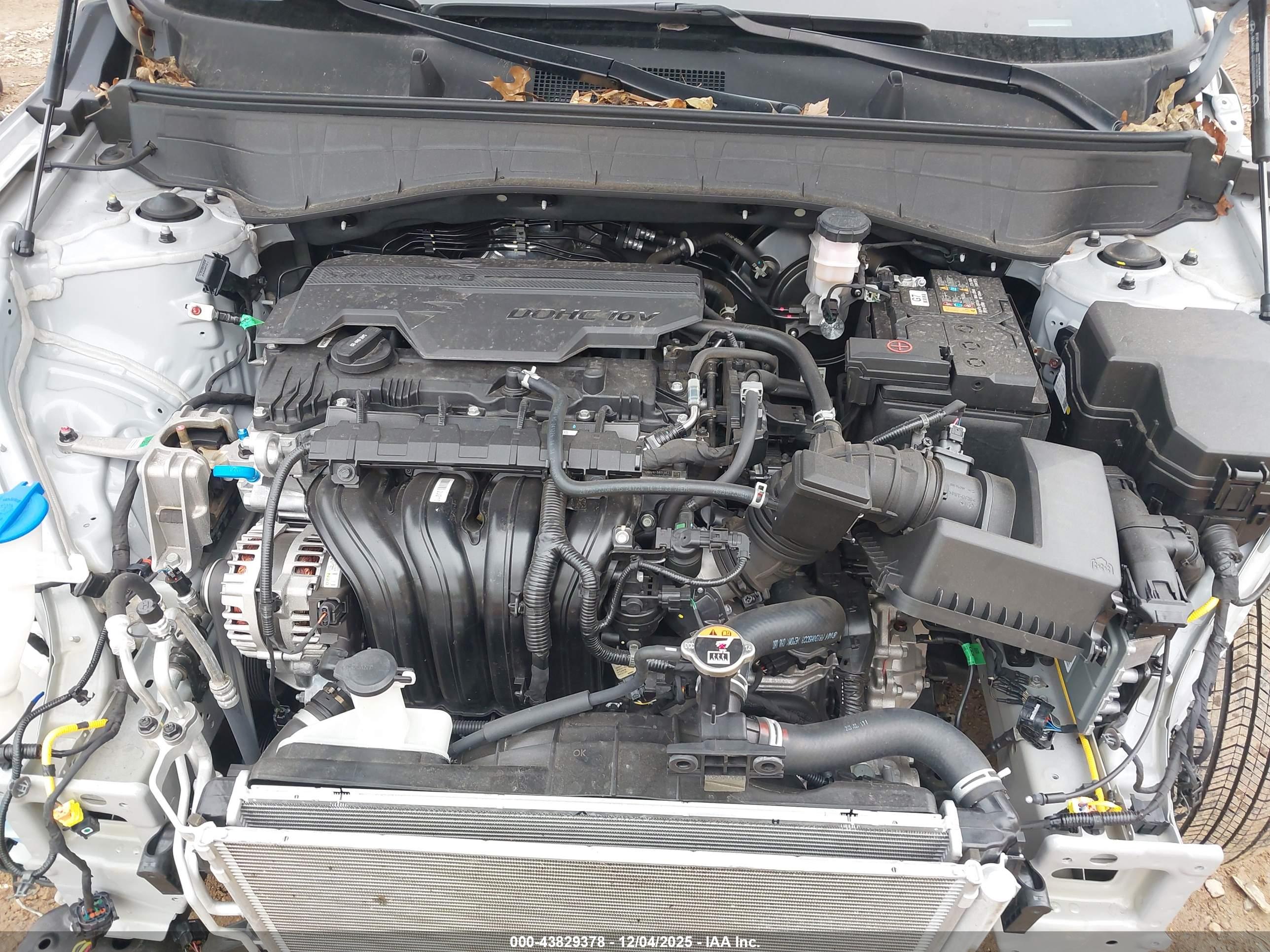 HYUNDAI KONA image 10