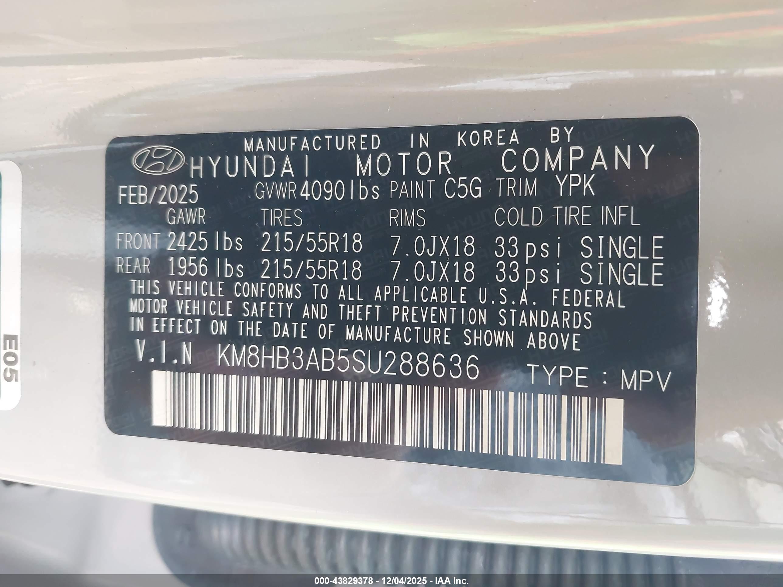 HYUNDAI KONA image 9