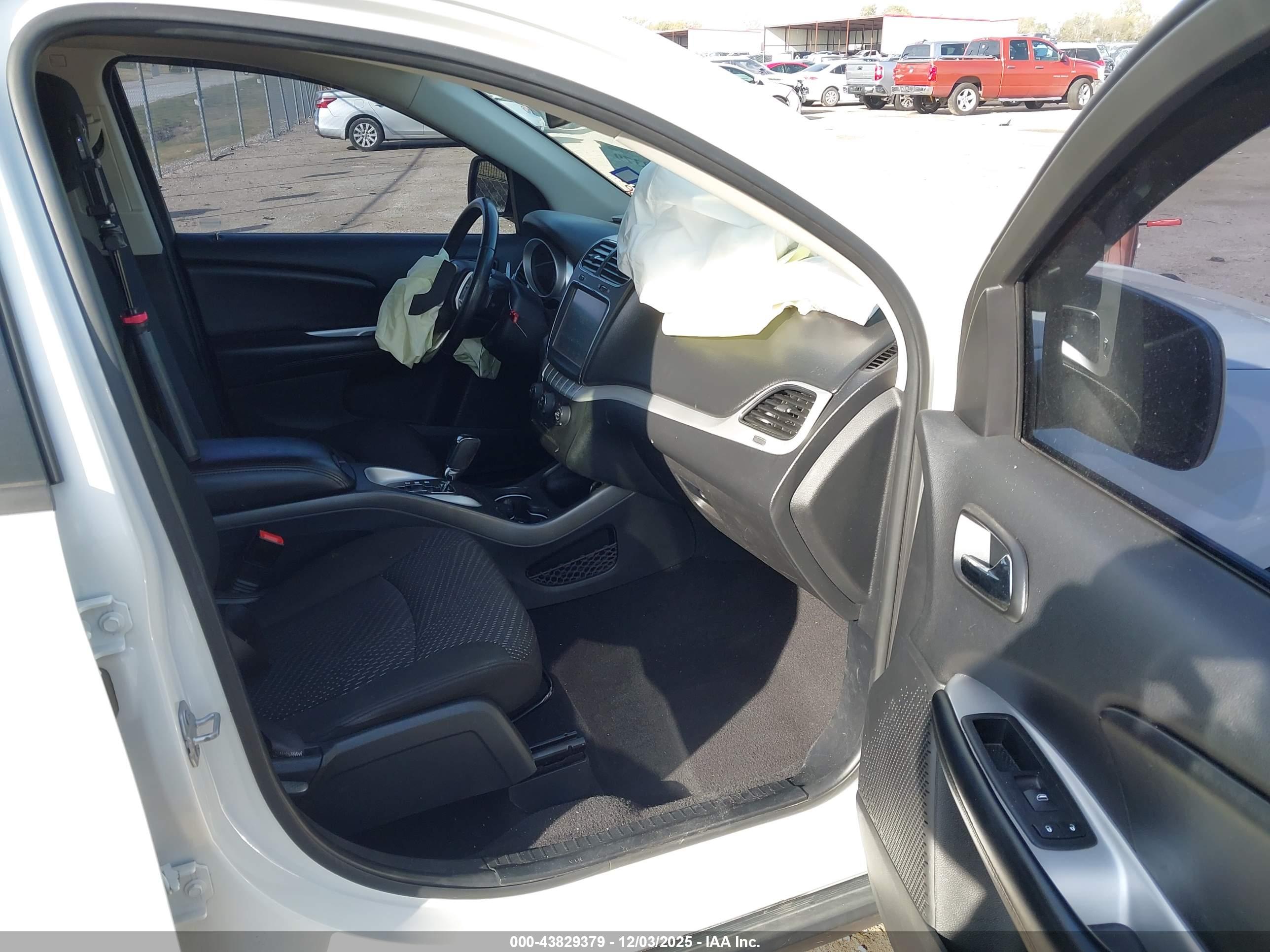 DODGE JOURNEY image 5