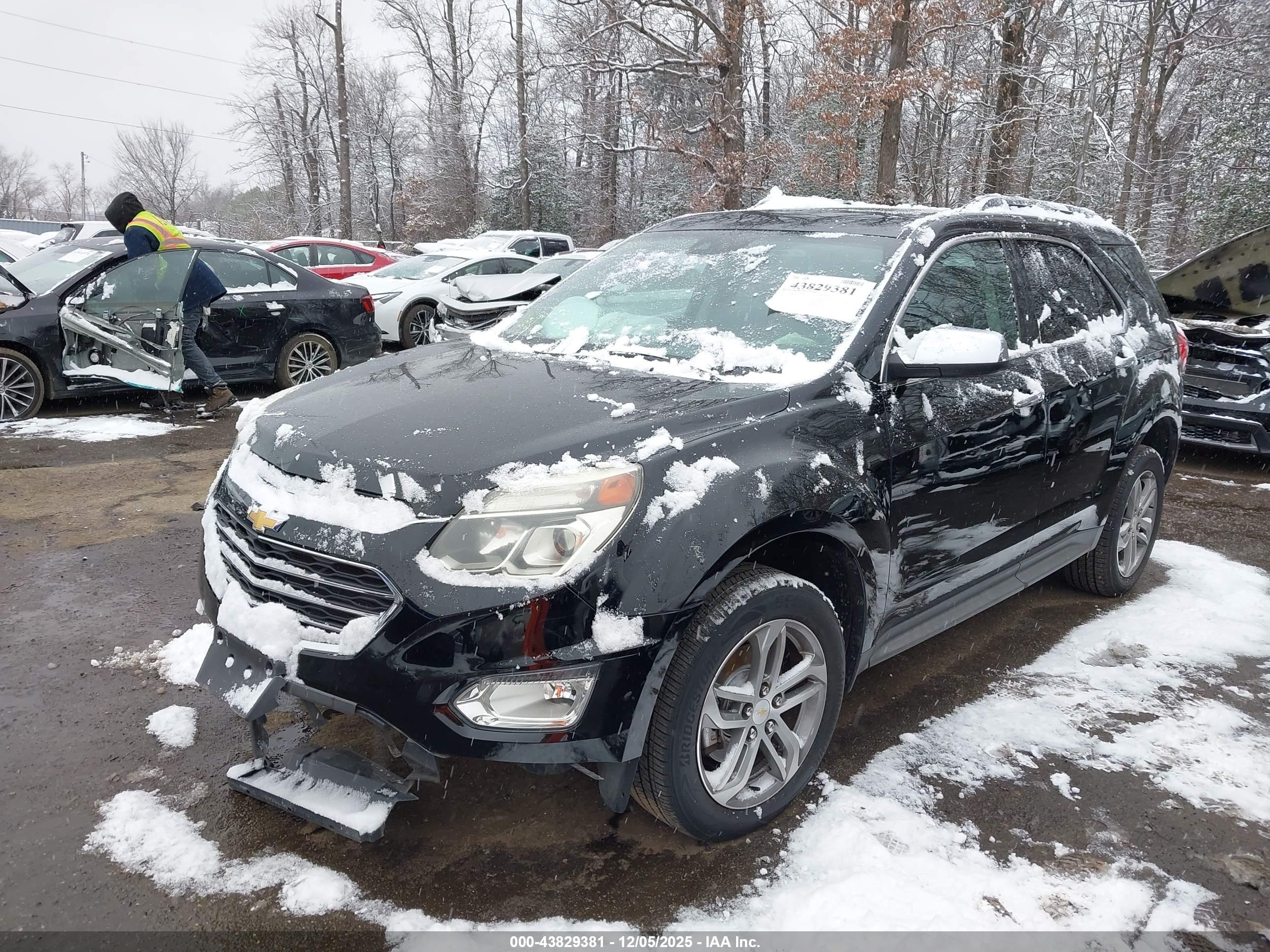 CHEVROLET EQUINOX image 2