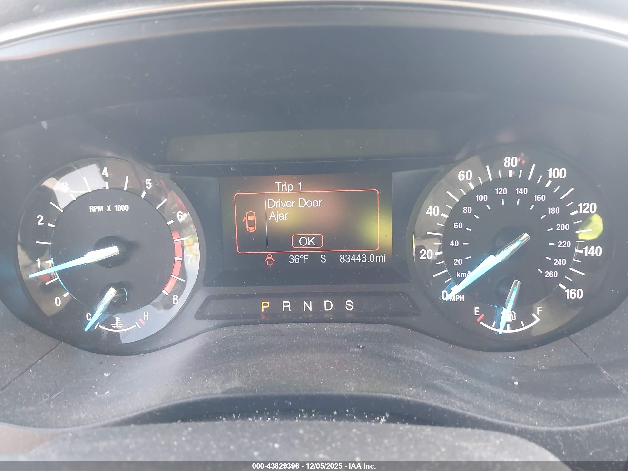 FORD FUSION image 7