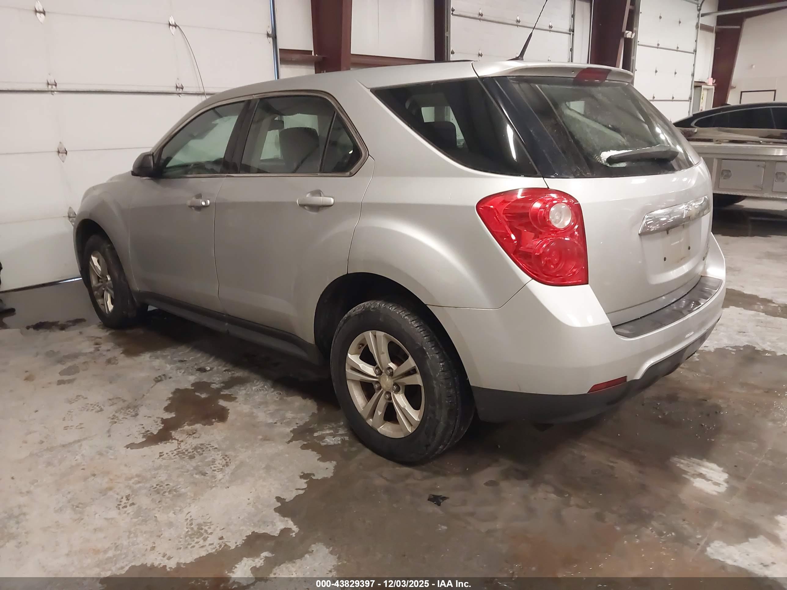 CHEVROLET EQUINOX image 3