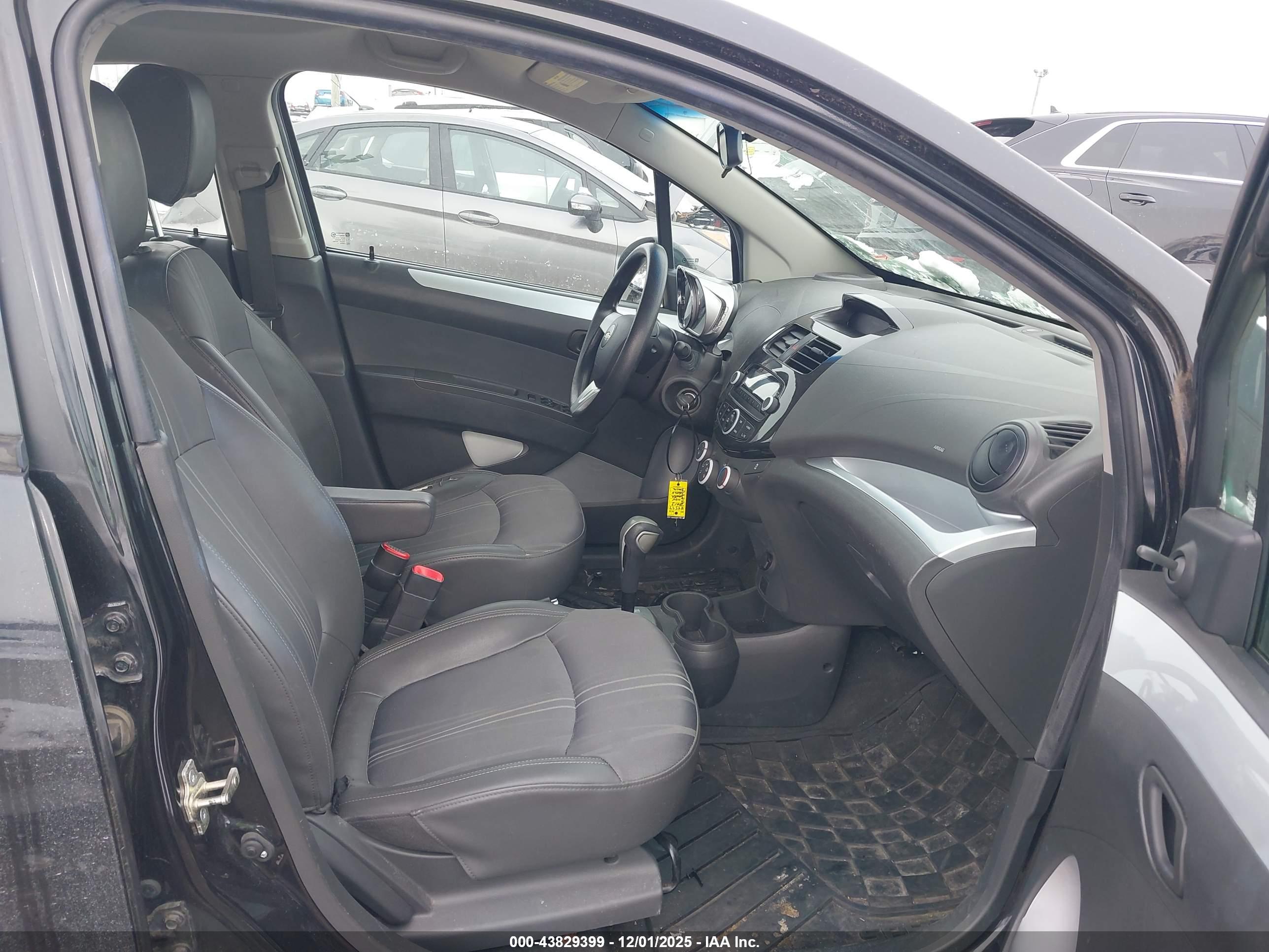 CHEVROLET SPARK image 5
