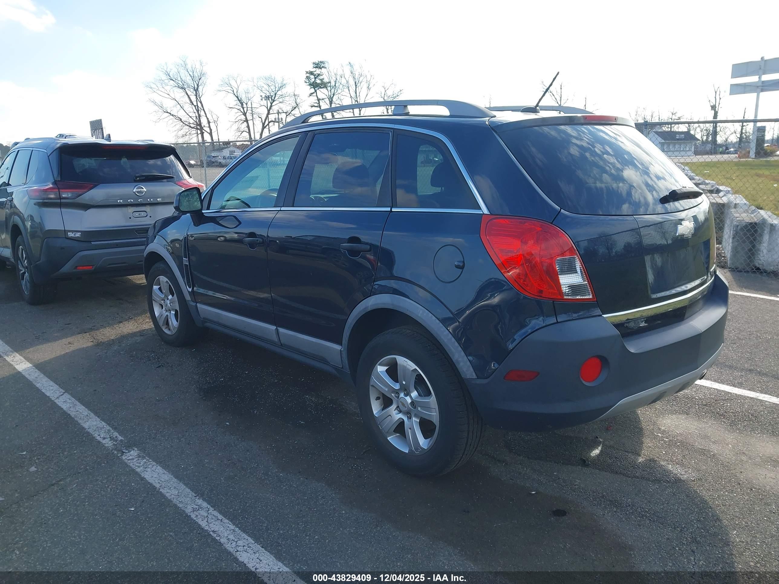 CHEVROLET CAPTIVA image 3