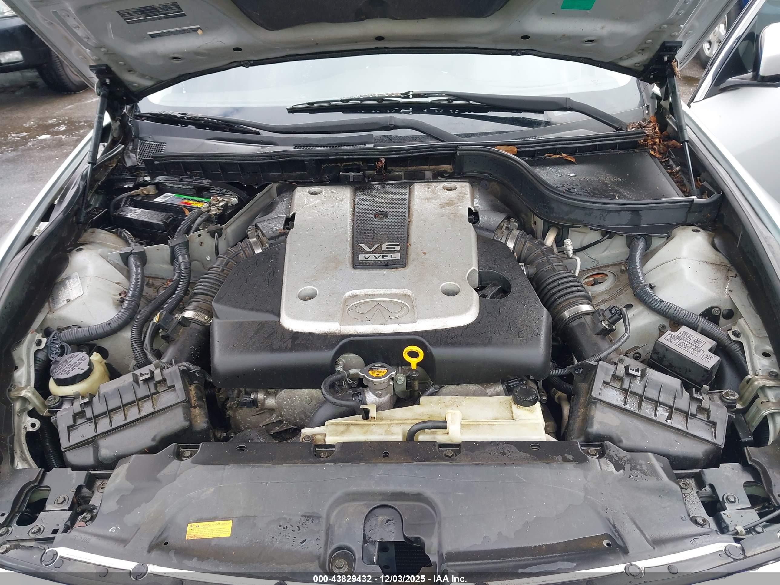 INFINITI G37X image 10