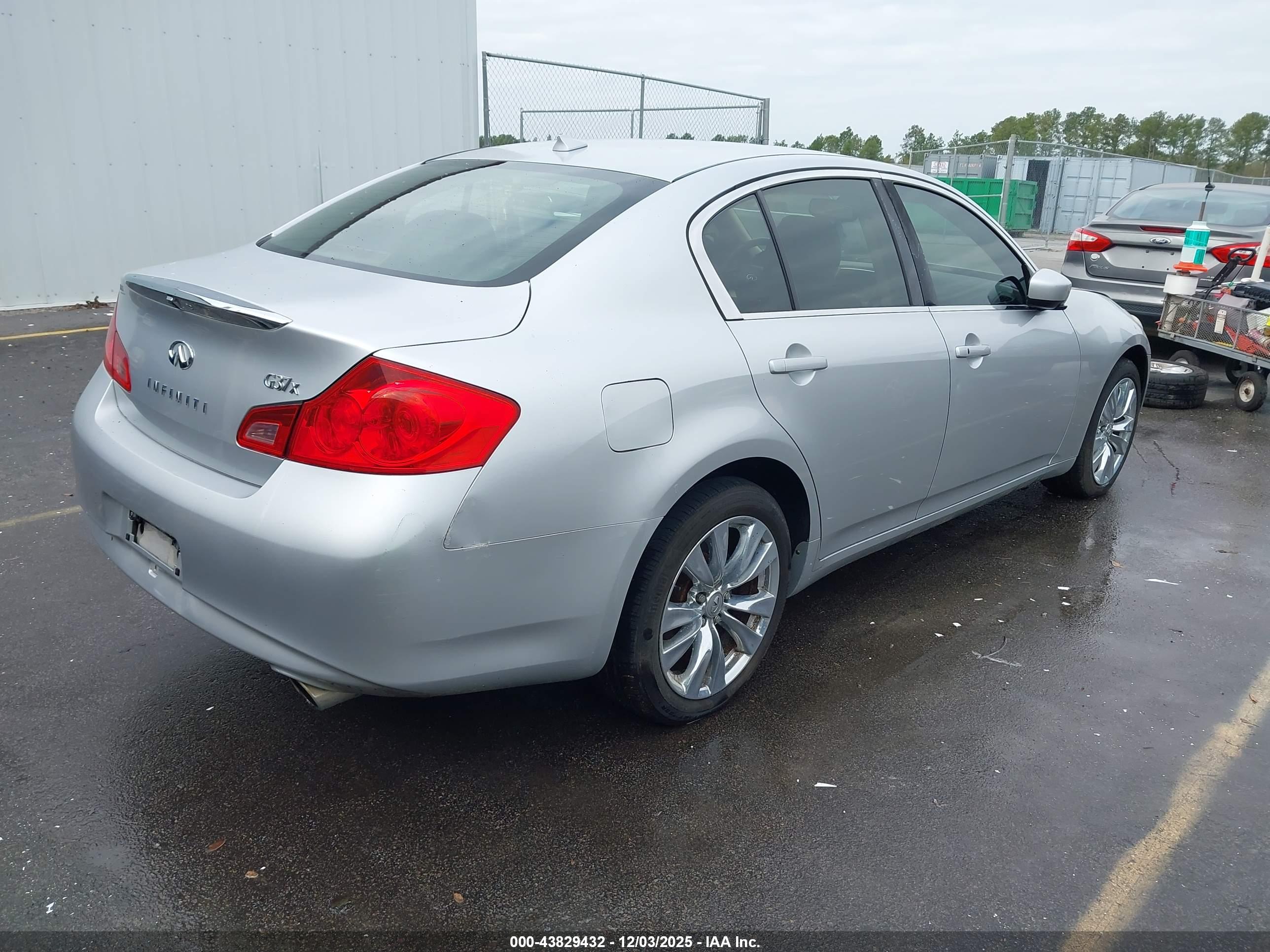 INFINITI G37X image 4