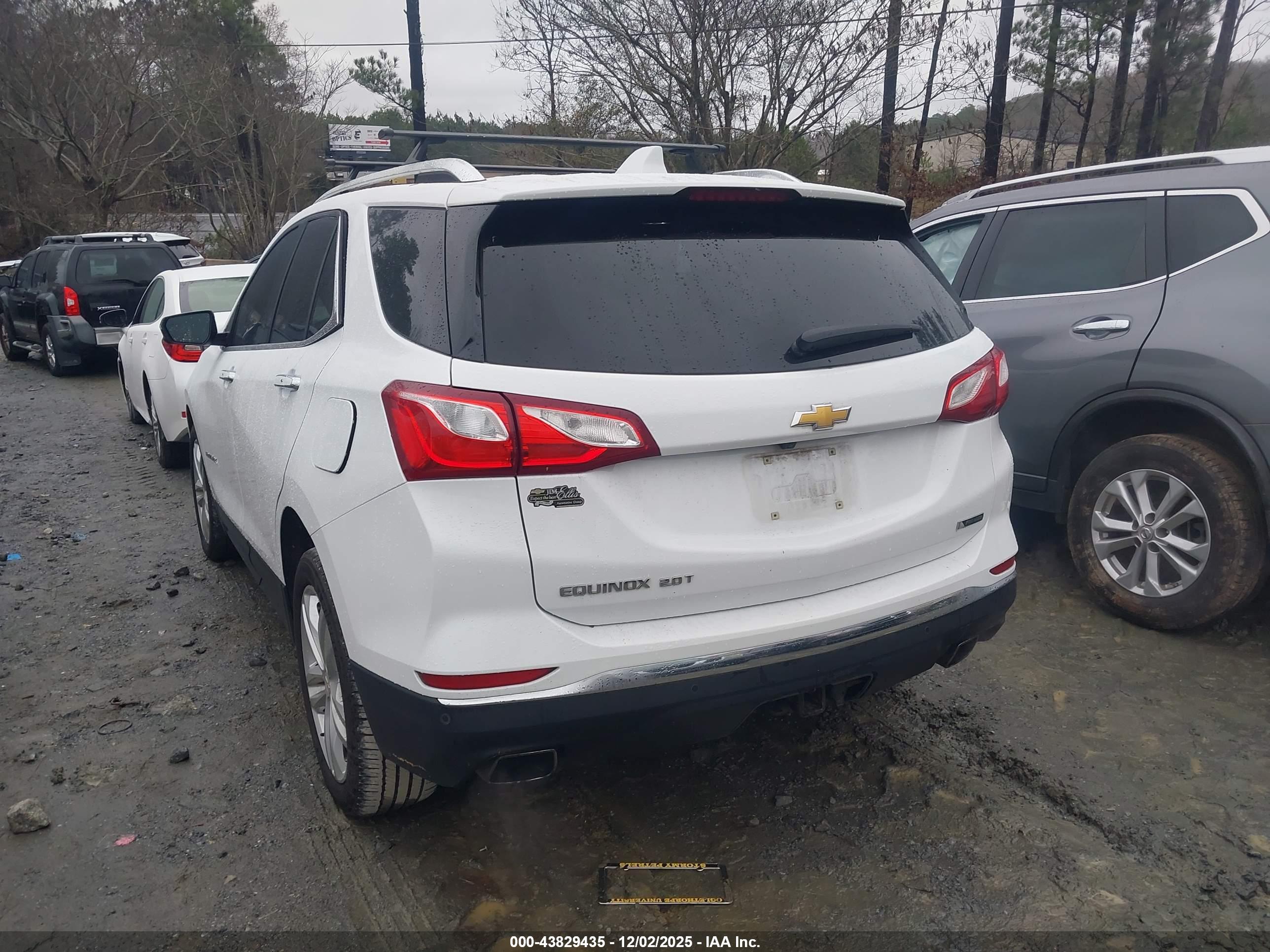 CHEVROLET EQUINOX image 3