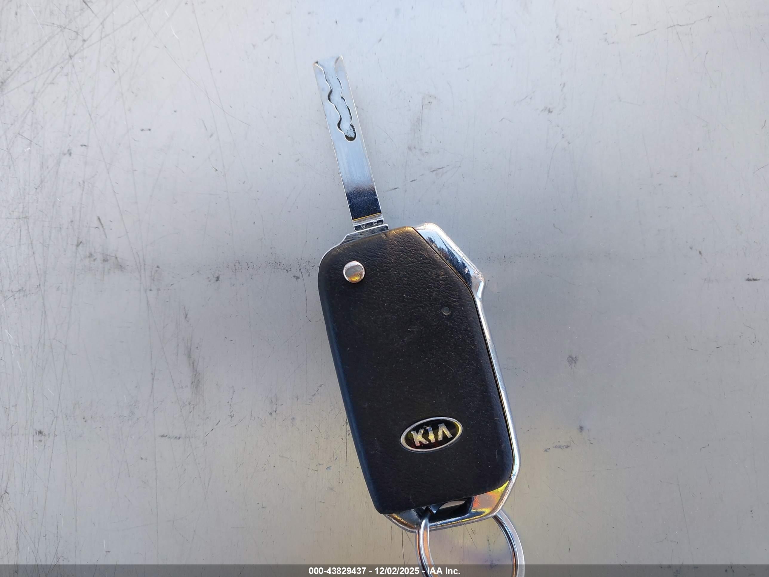 KIA FORTE image 11