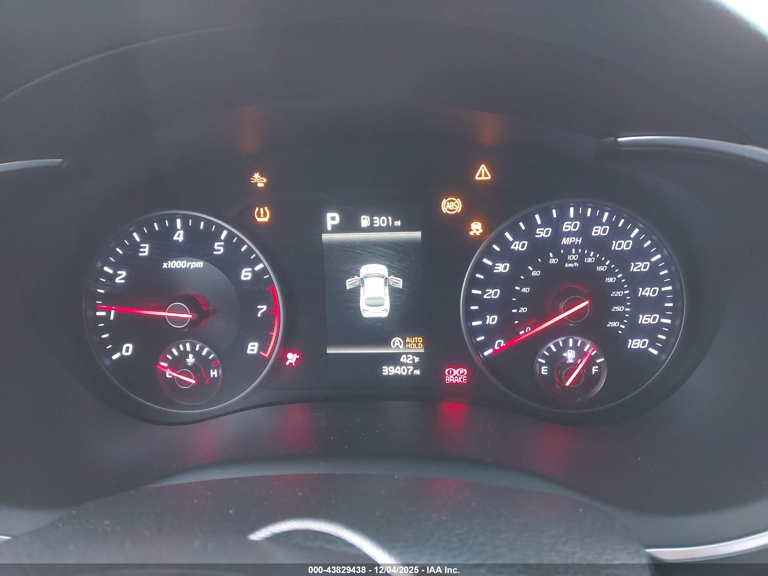 KIA STINGER image 7