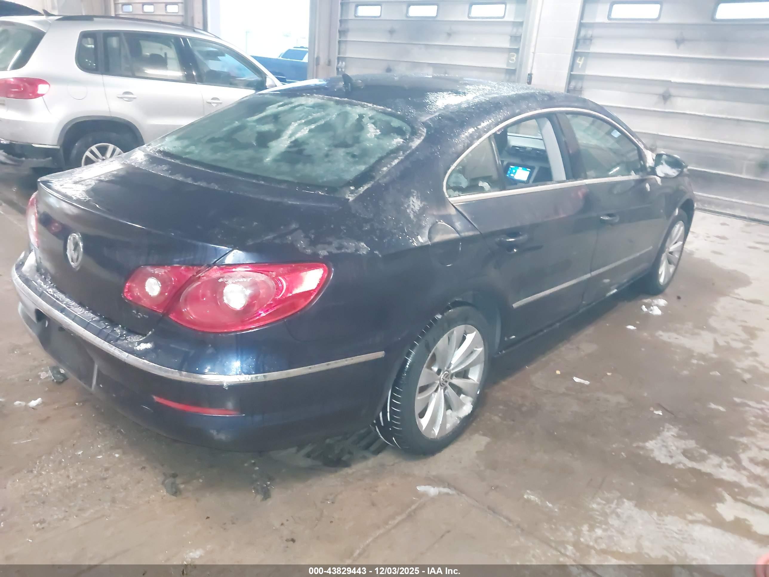 VOLKSWAGEN CC image 4