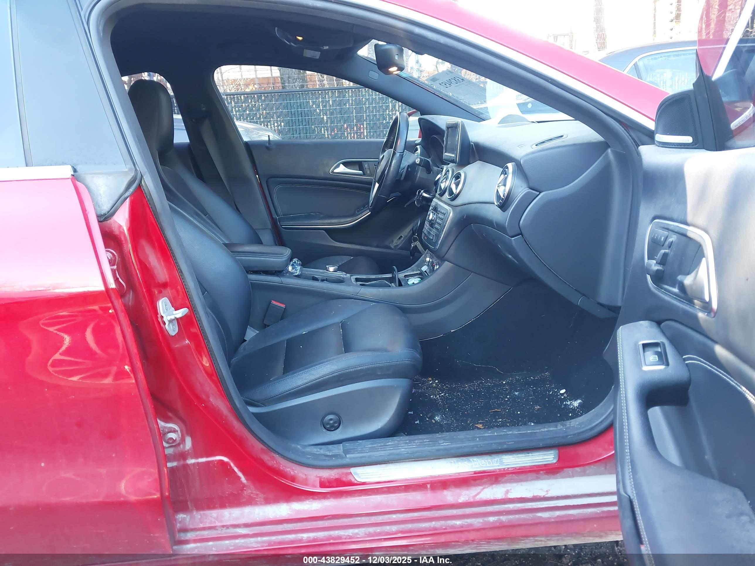 MERCEDES-BENZ CLA image 5