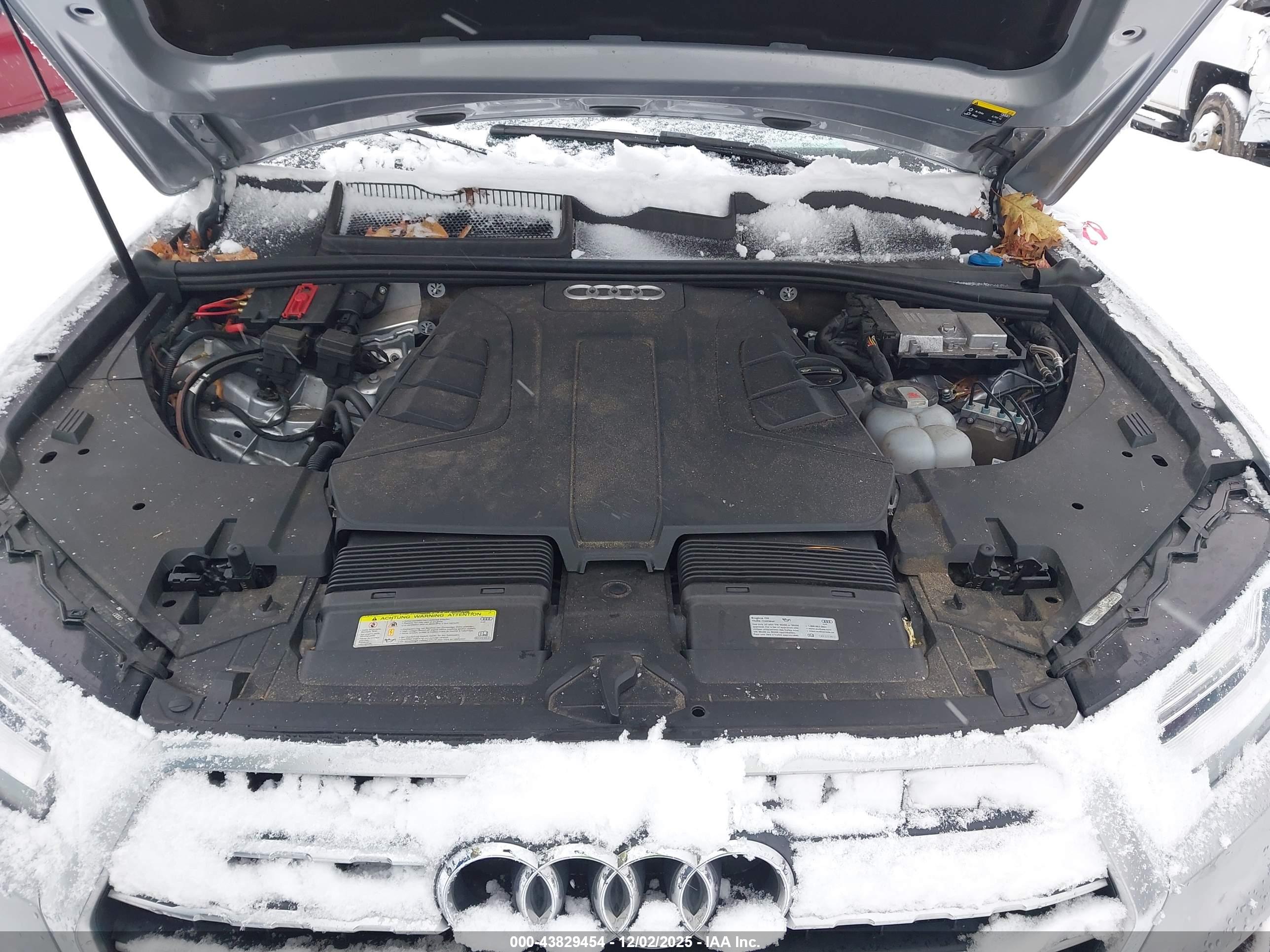 AUDI Q7 image 10