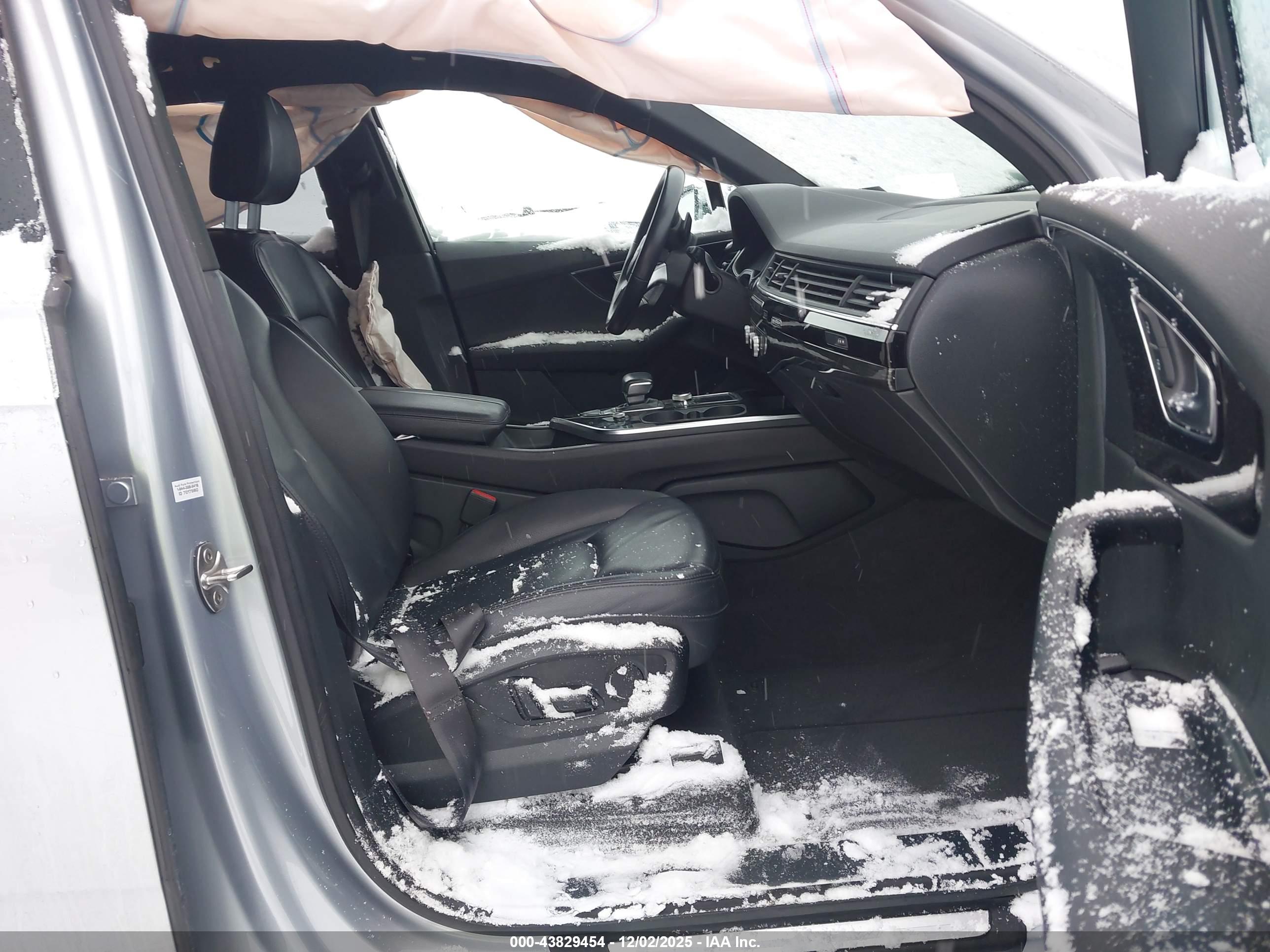 AUDI Q7 image 5